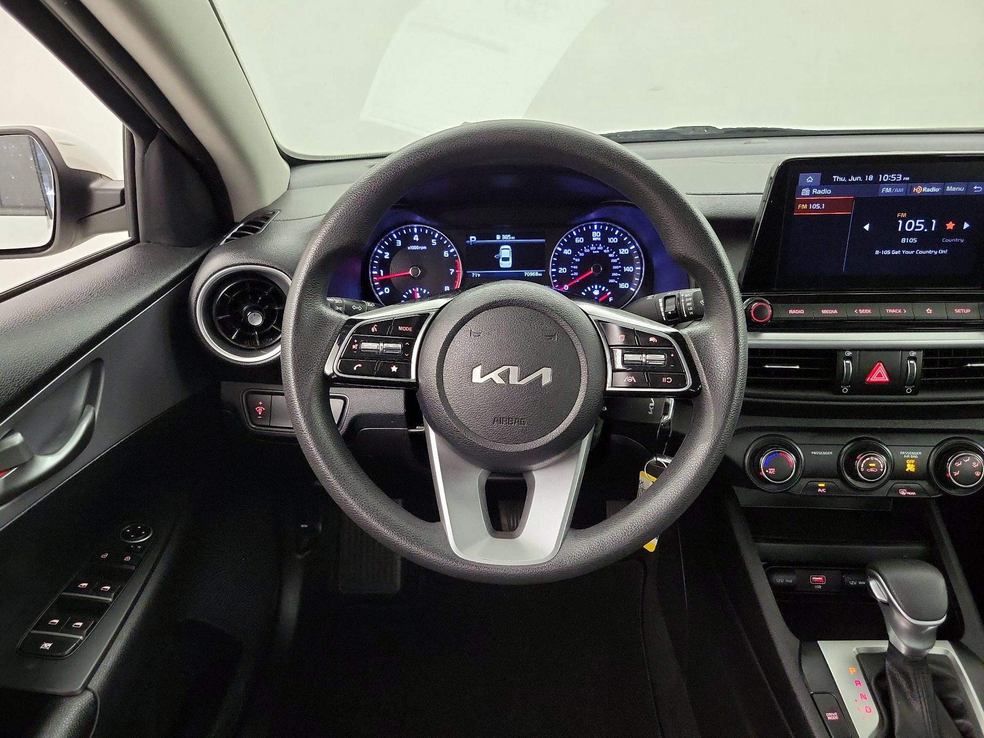 Thumbnail: 2022 Kia Forte - 10