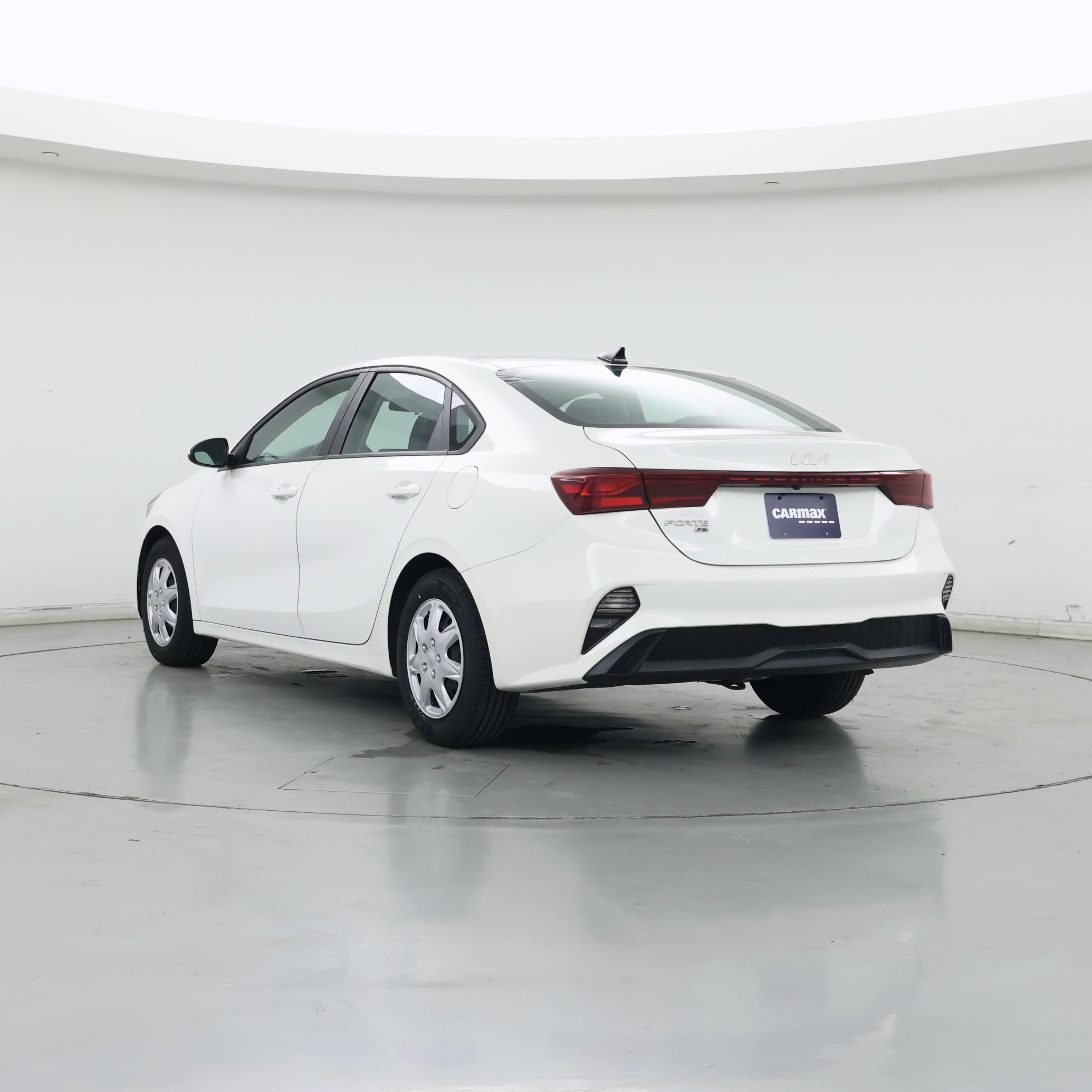 Thumbnail: 2022 Kia Forte - 2