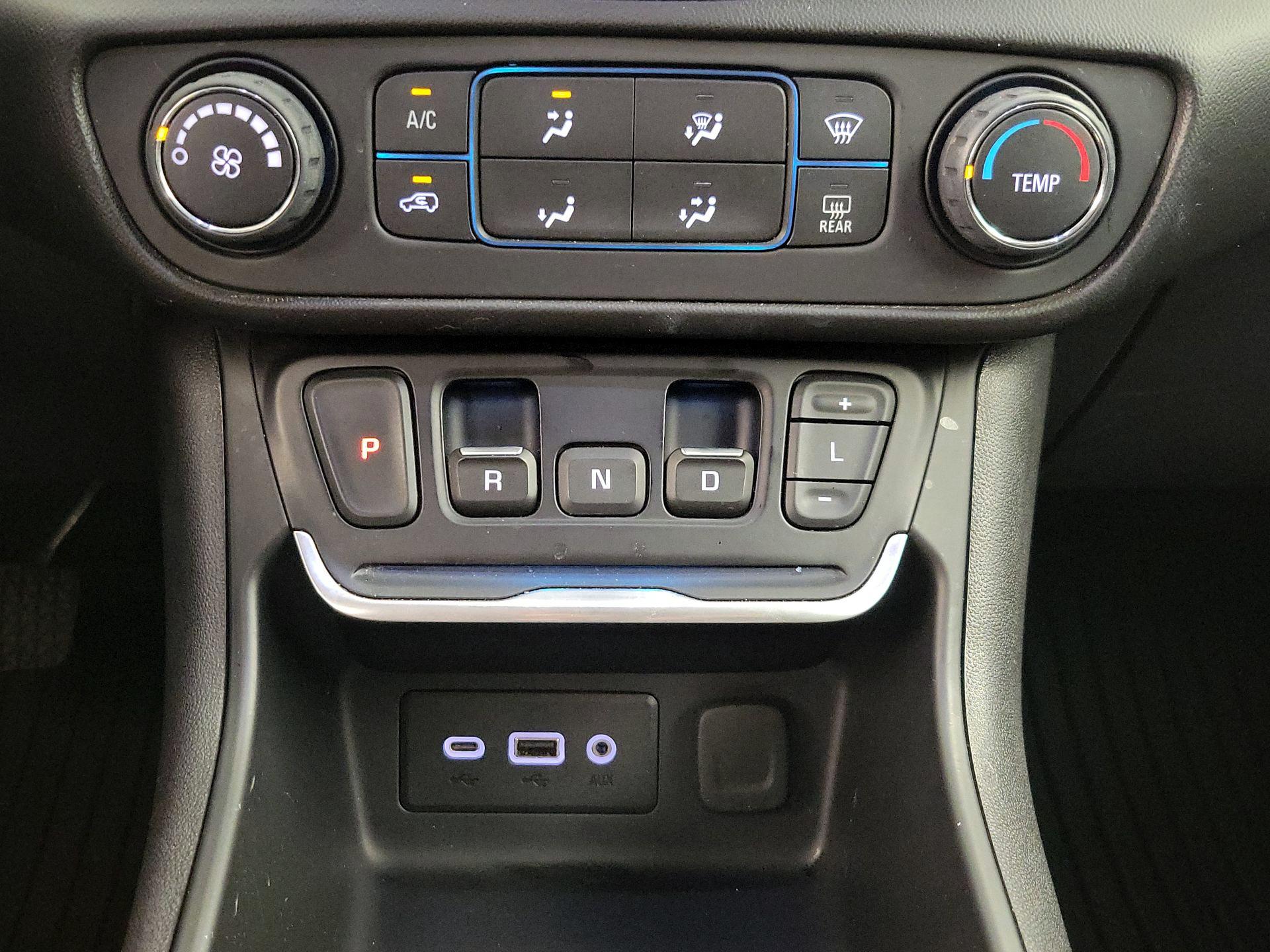 Thumbnail: 2020 GMC Terrain - 17