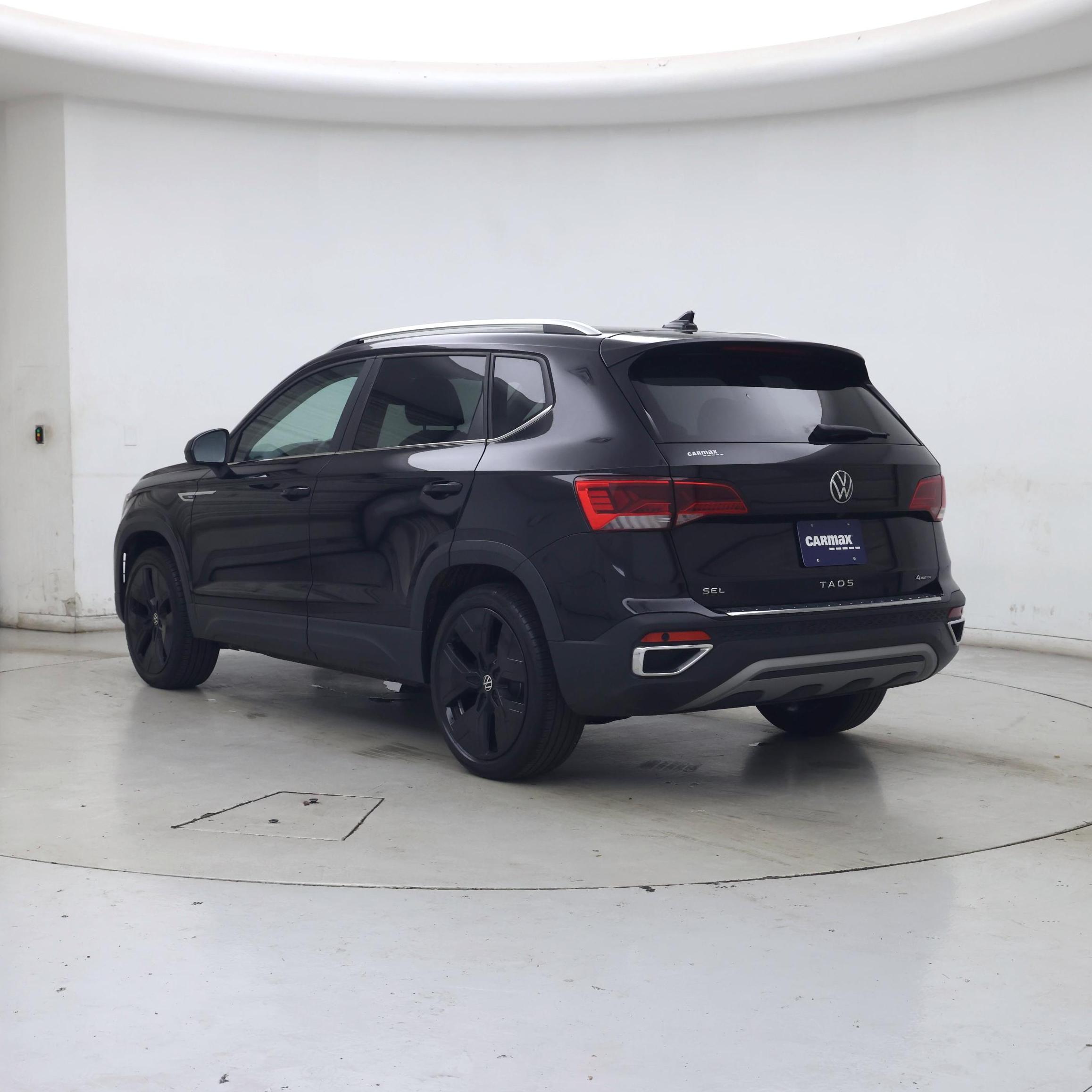 Thumbnail: 2022 Volkswagen Taos - 2