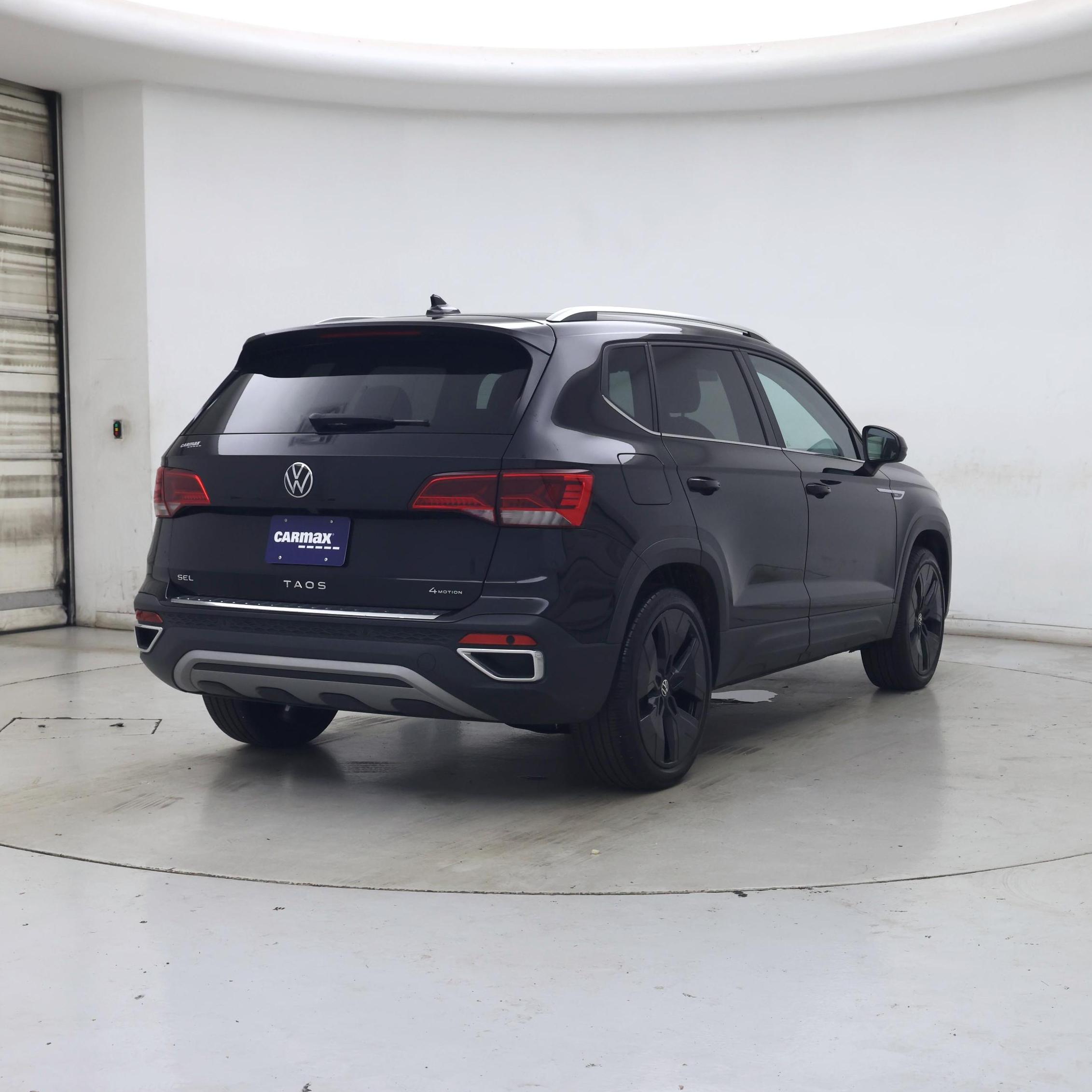 Thumbnail: 2022 Volkswagen Taos - 8