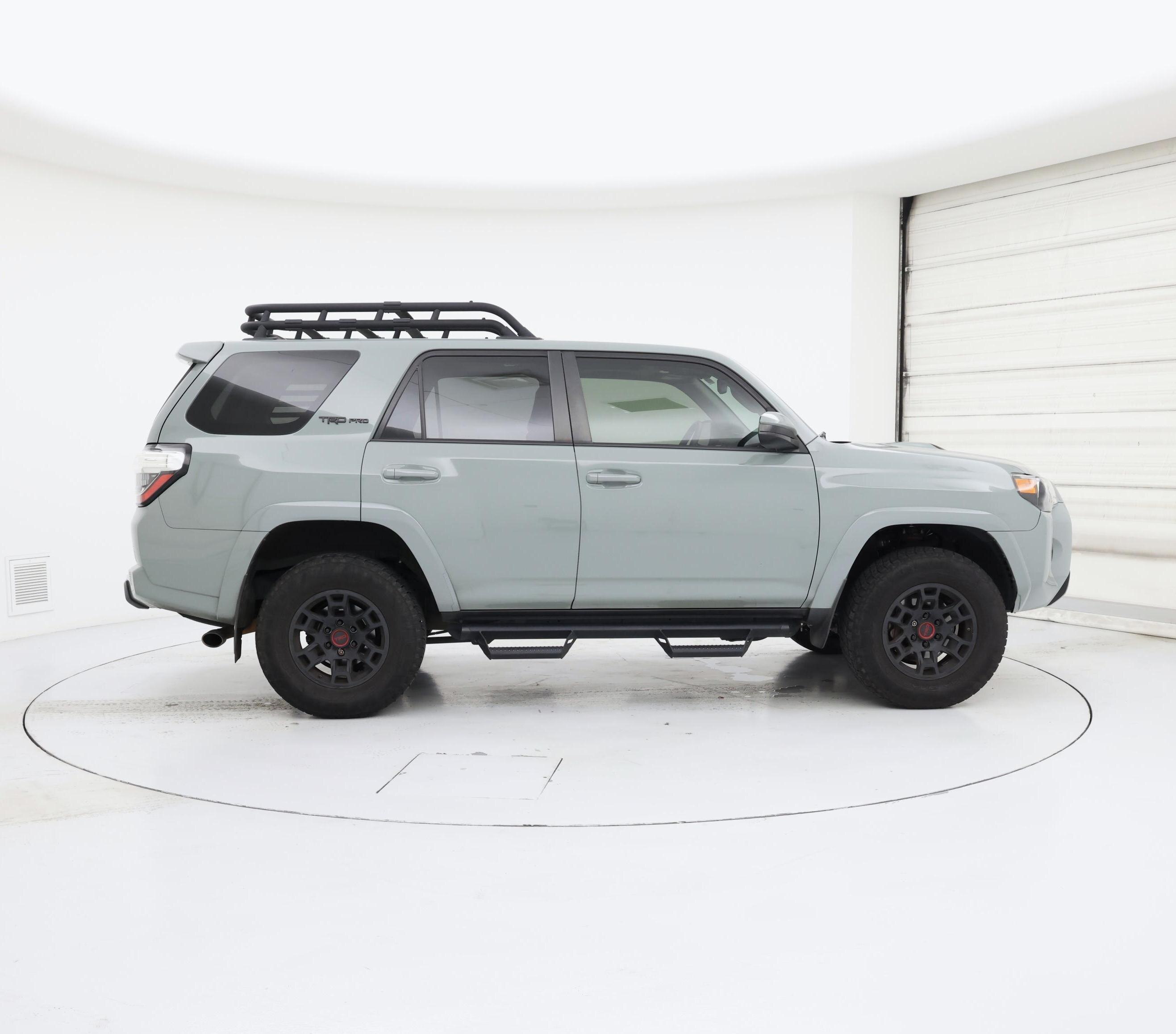 Thumbnail: 2021 Toyota 4Runner - 7