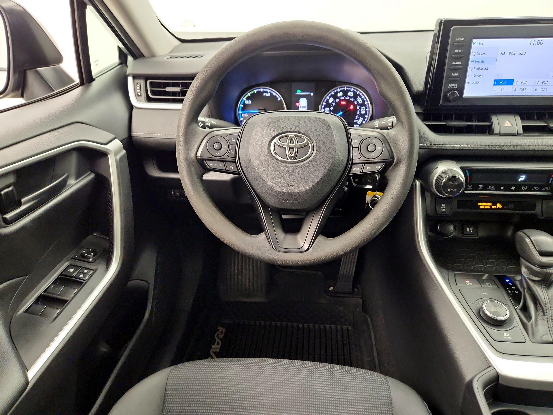 Thumbnail: 2019 Toyota RAV4 - 10