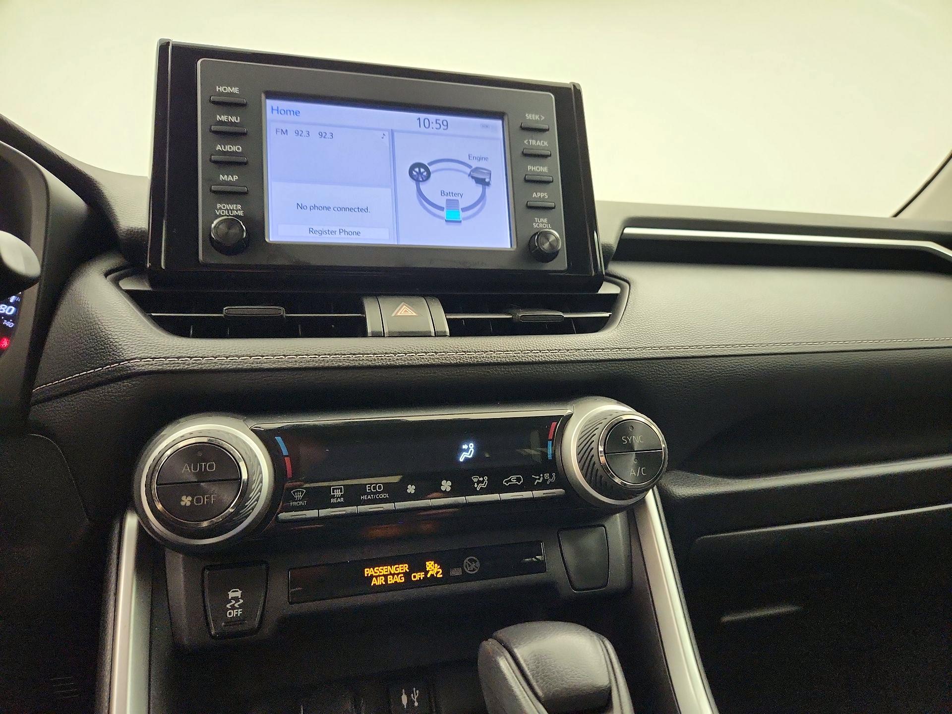 Thumbnail: 2019 Toyota RAV4 - 16