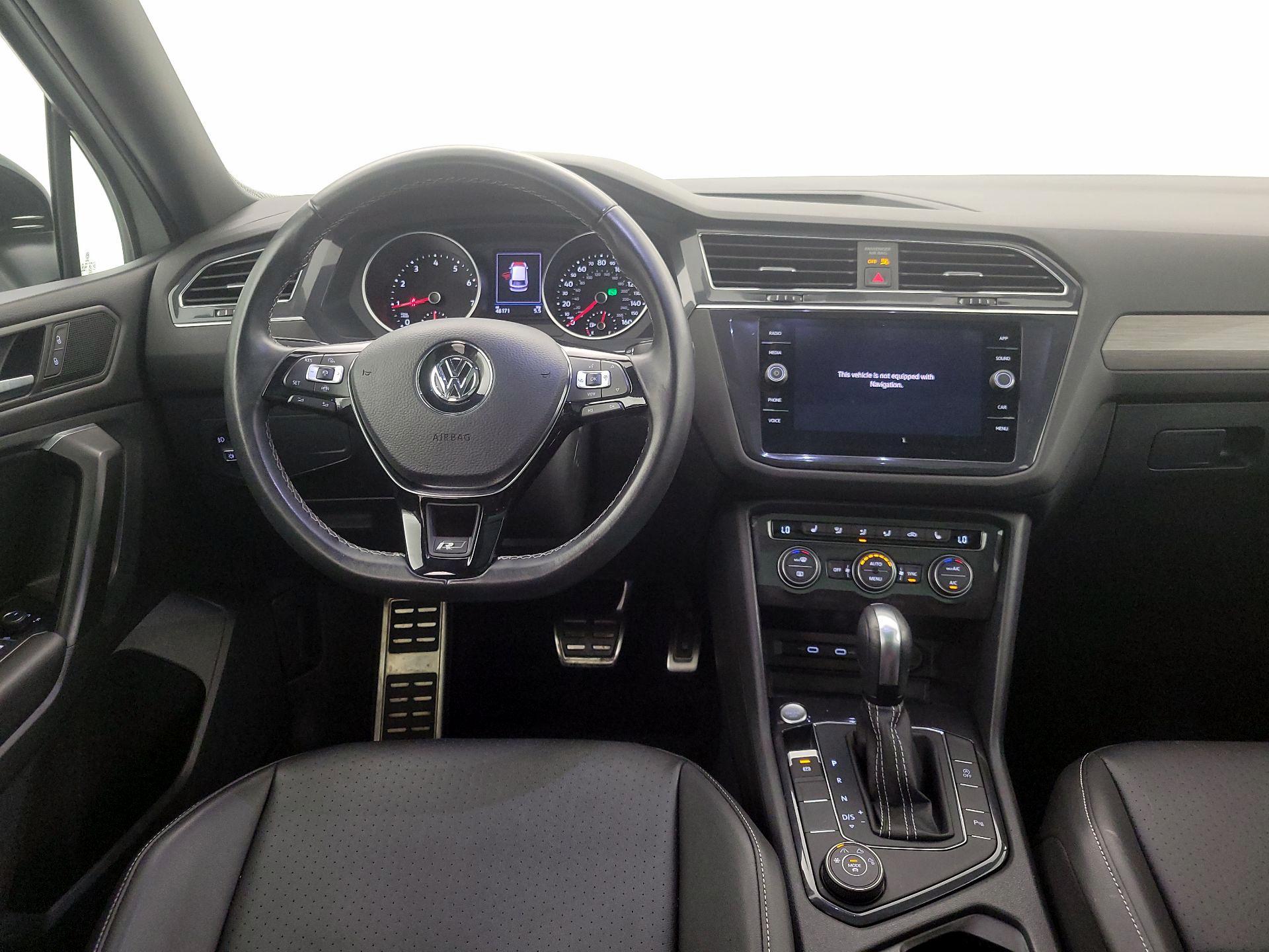 Thumbnail: 2021 Volkswagen Tiguan - 10
