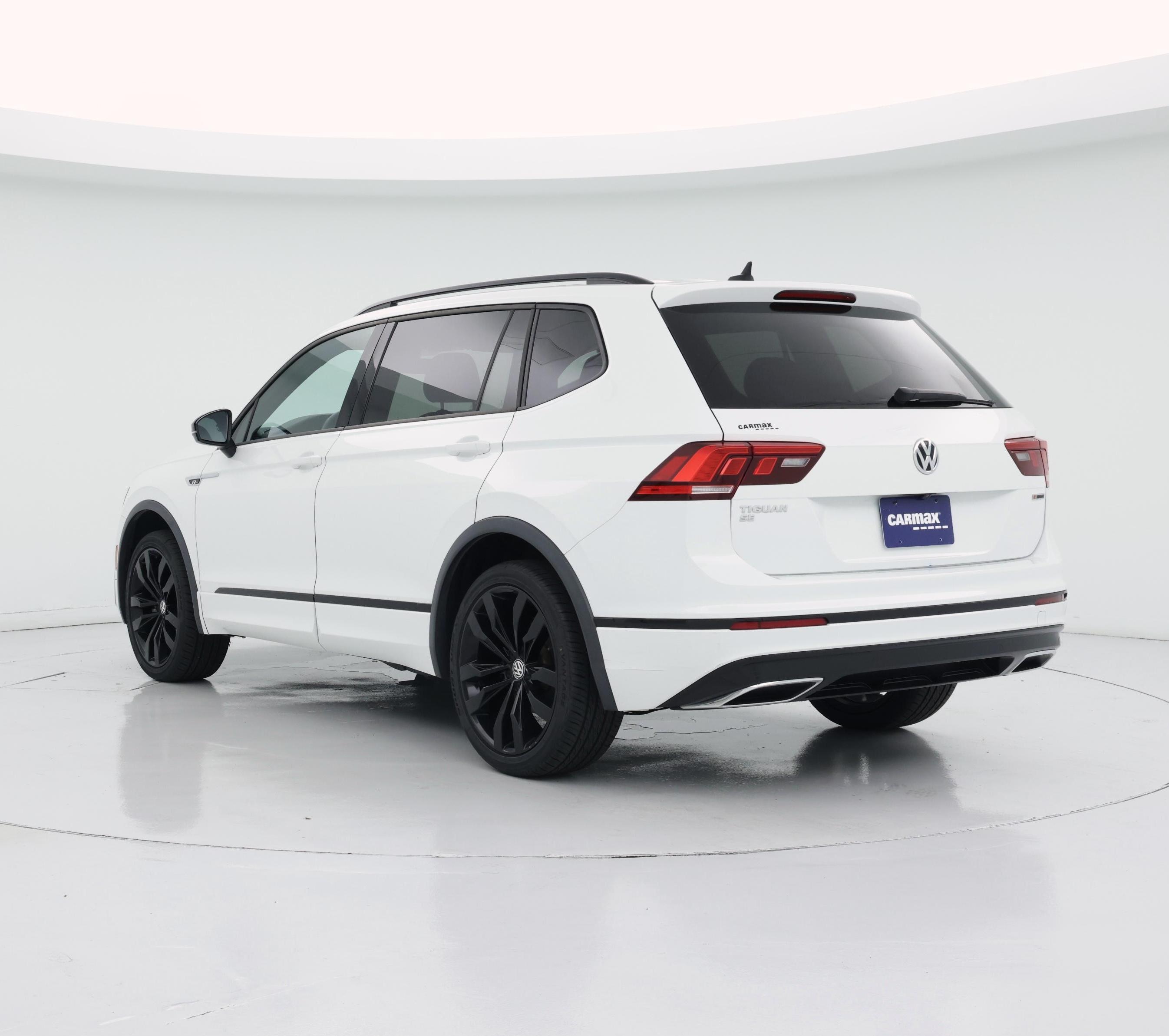 Thumbnail: 2021 Volkswagen Tiguan - 2