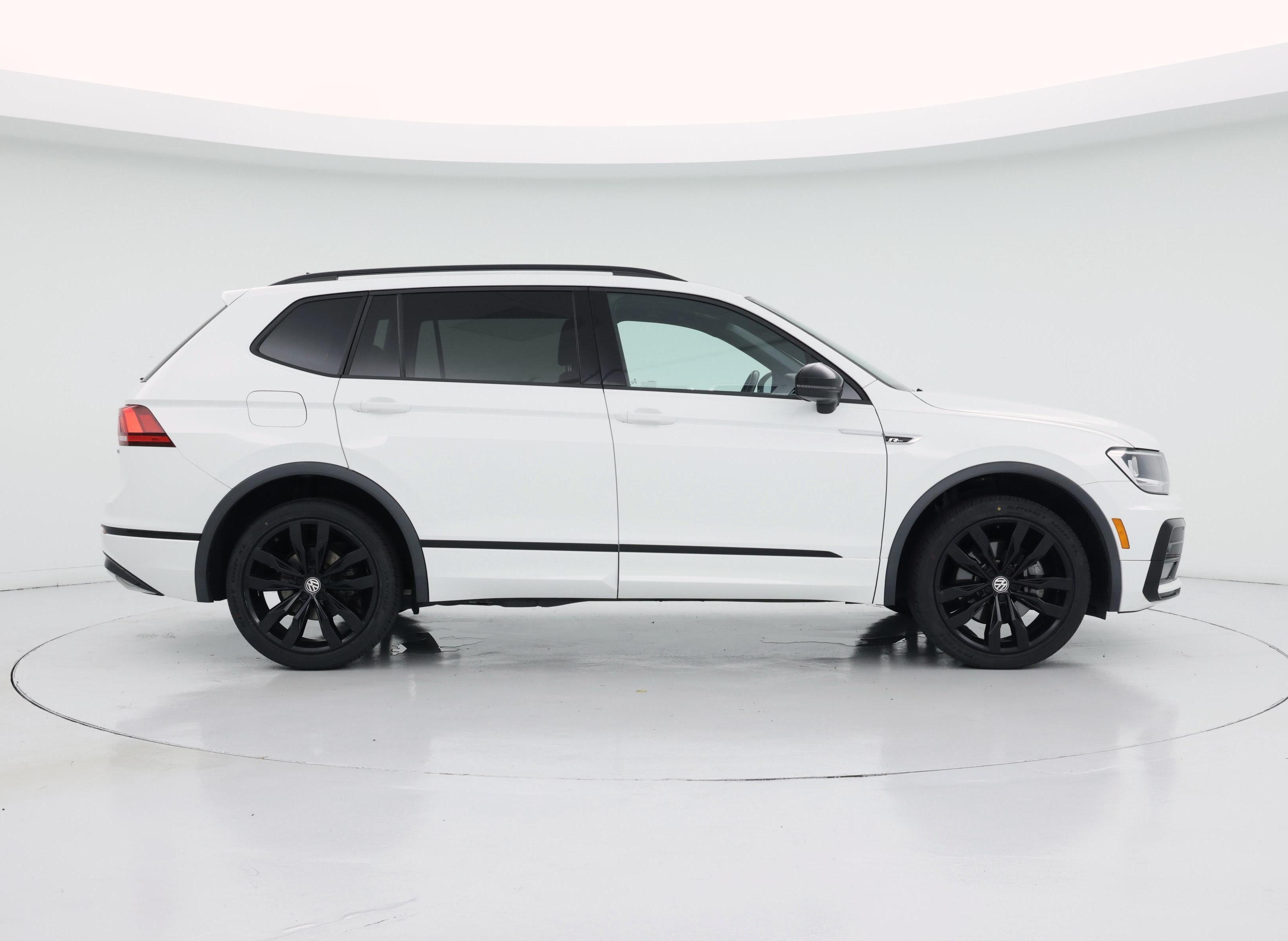 Thumbnail: 2021 Volkswagen Tiguan - 7