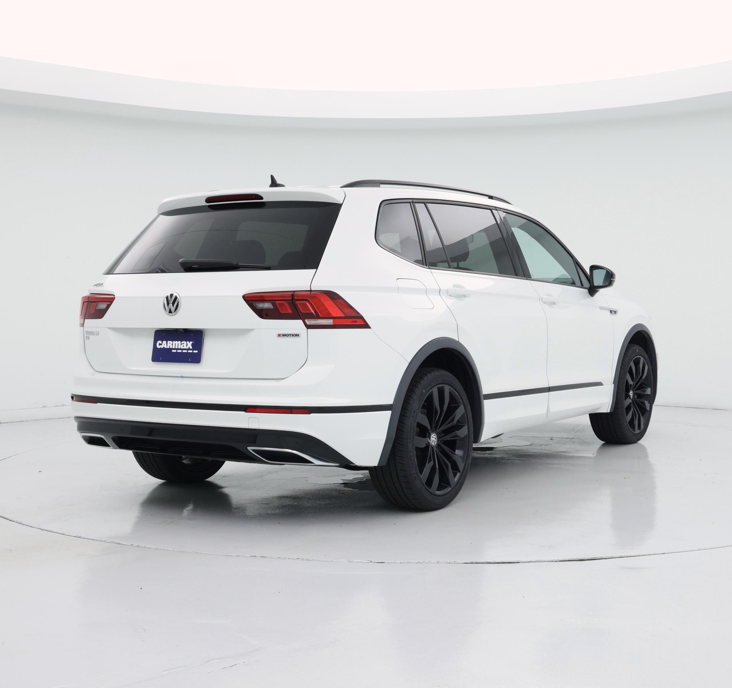 Thumbnail: 2021 Volkswagen Tiguan - 8