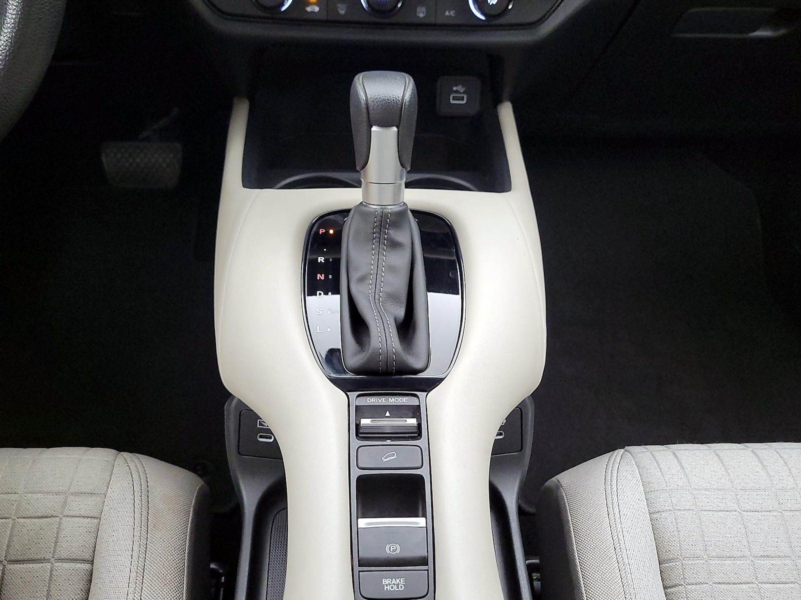 2024 Honda HR-V LX - Photo 18