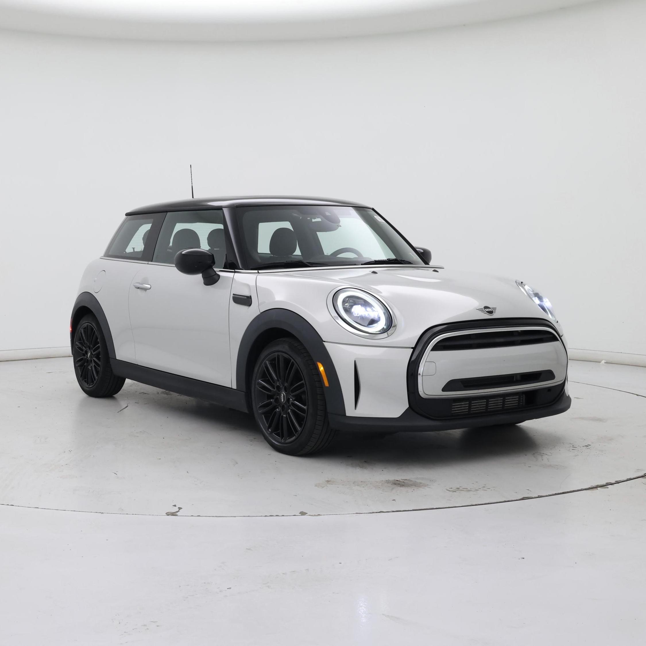 Silver 2022 MINI Cooper Hatchback Front-Wheel Drive Automatic