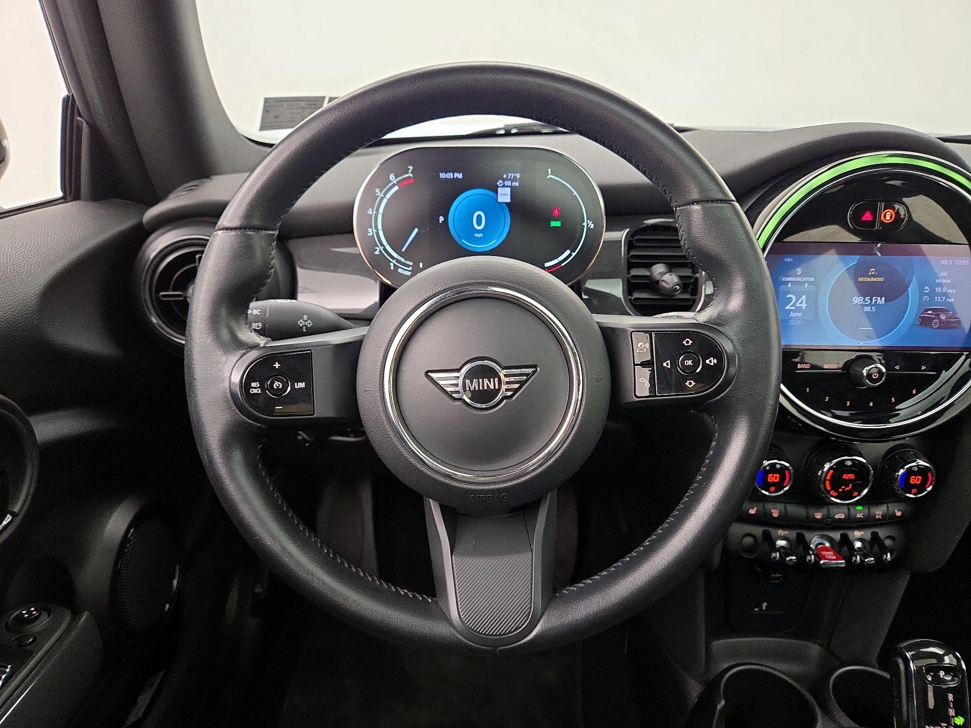 Thumbnail: 2022 MINI Cooper Hardtop - 10