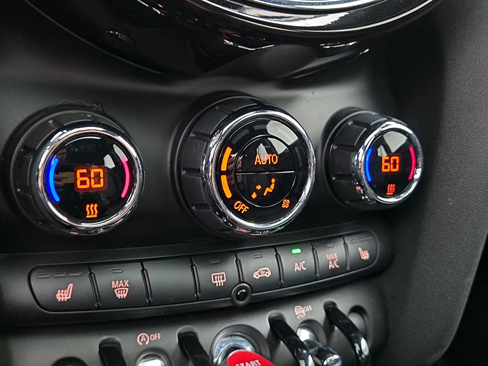 Thumbnail: 2022 MINI Cooper Hardtop - 16