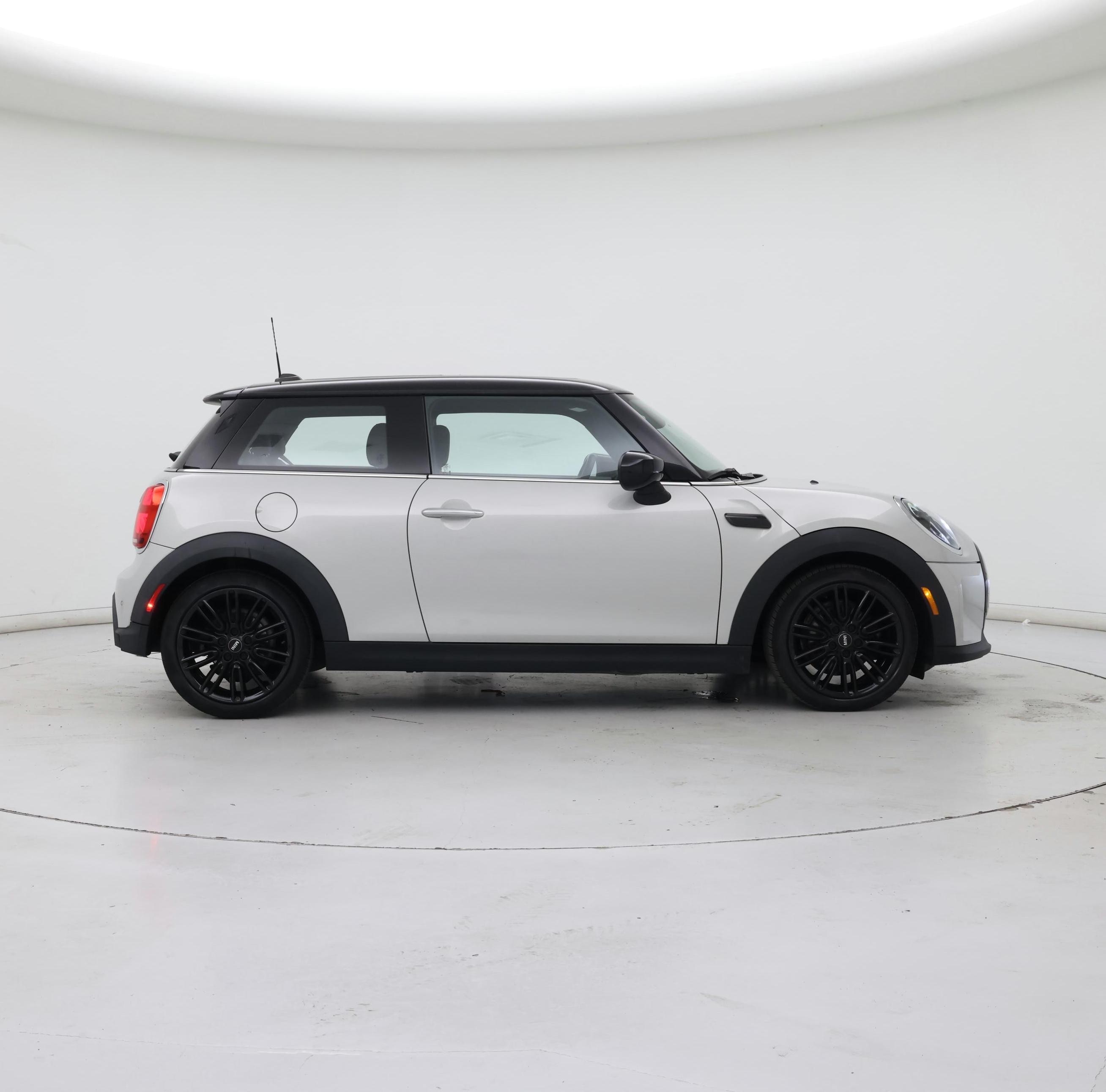 Thumbnail: 2022 MINI Cooper Hardtop - 7