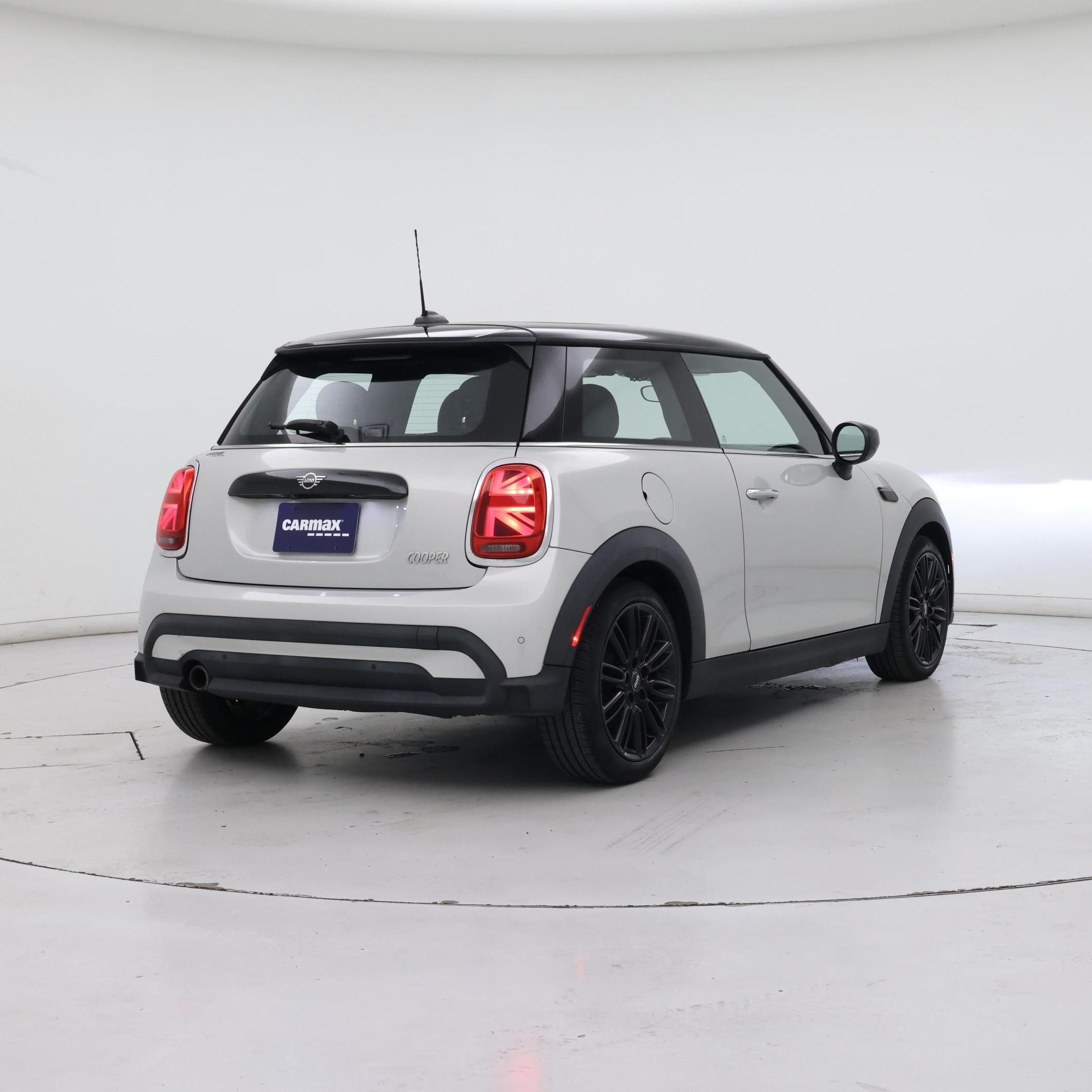 Thumbnail: 2022 MINI Cooper Hardtop - 8