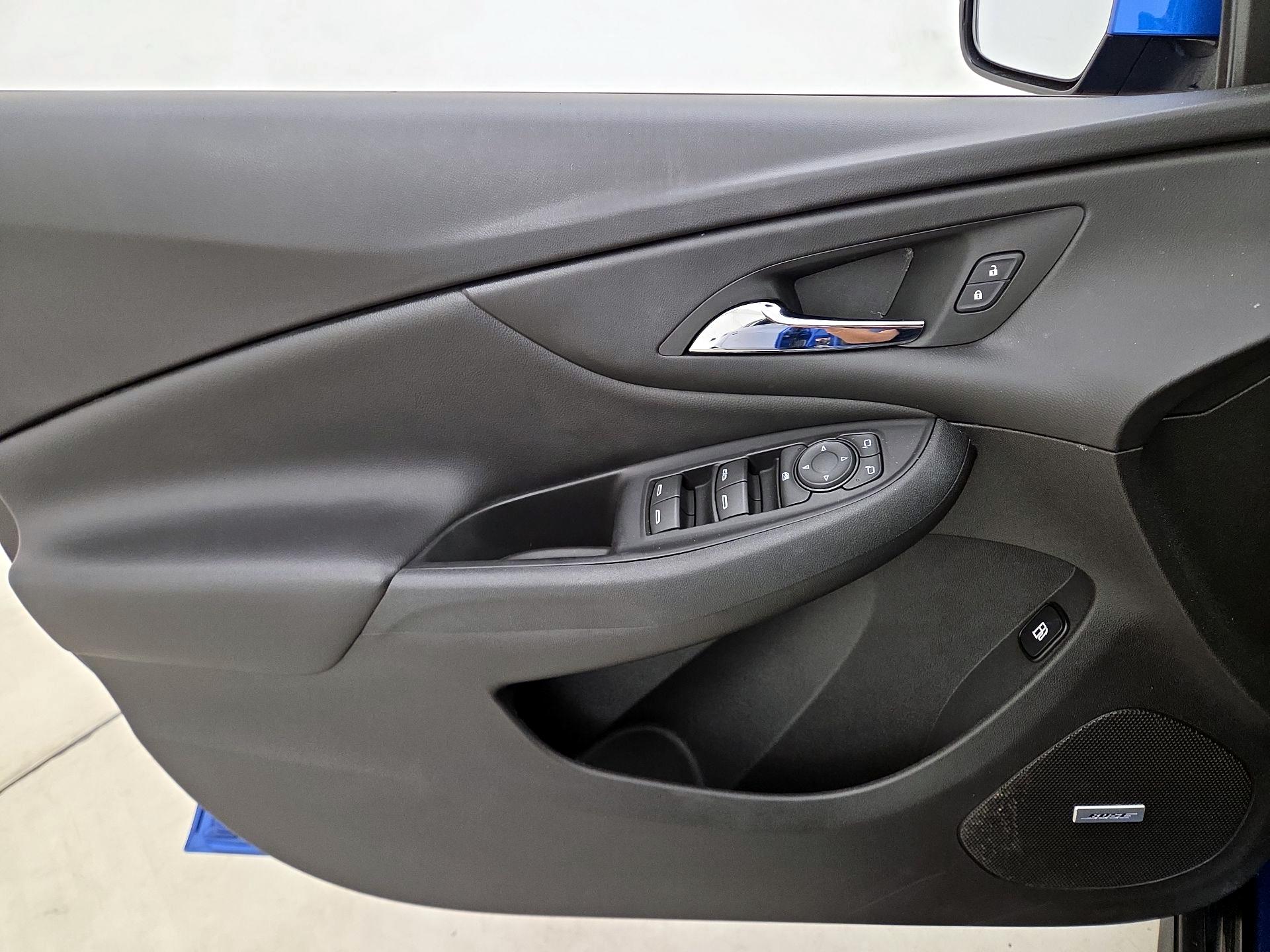 Thumbnail: 2018 Chevrolet Volt - 12