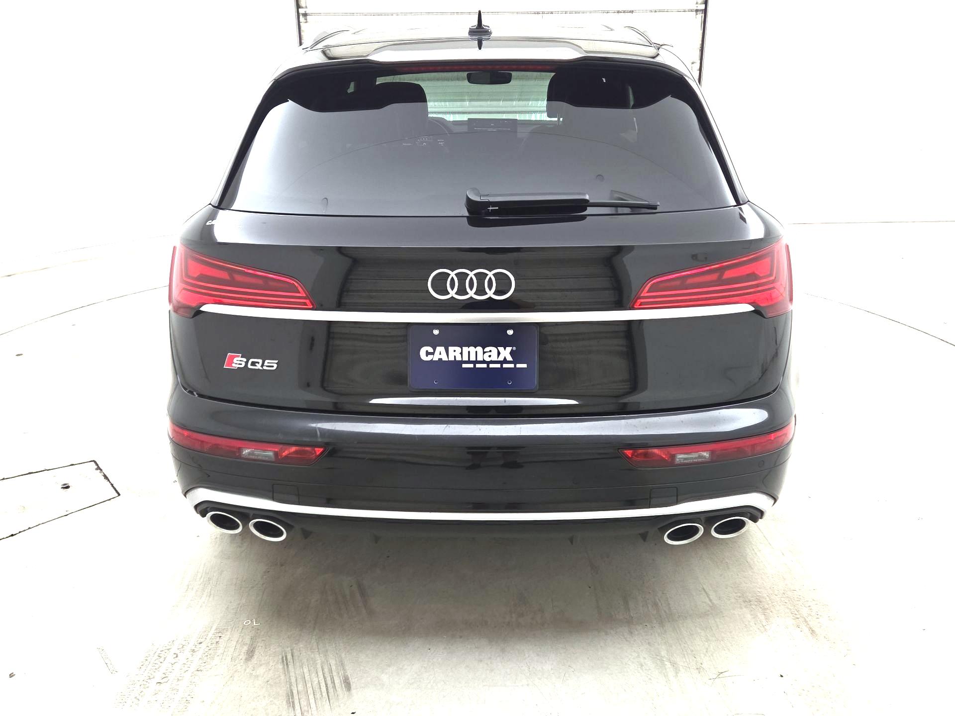 Thumbnail: 2022 Audi SQ5 - 6