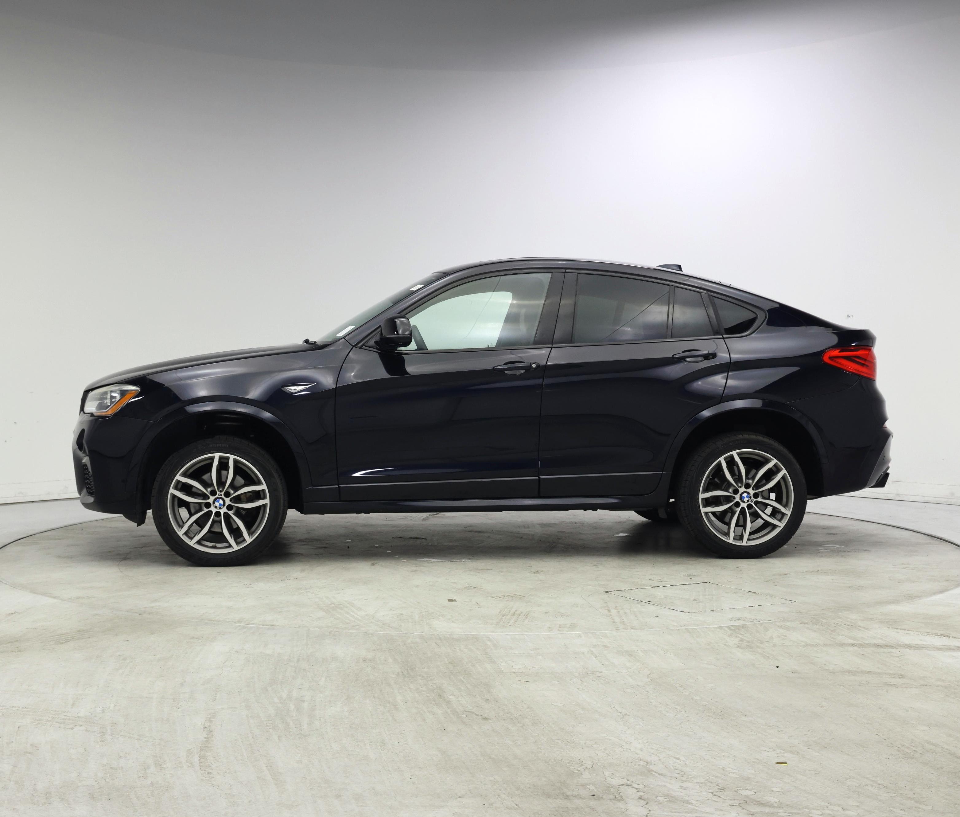 Thumbnail: 2017 BMW X4 - 3