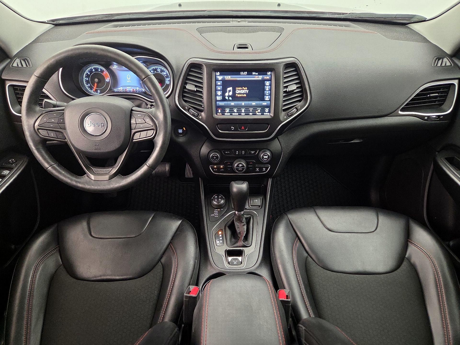 Thumbnail: 2019 Jeep Cherokee - 9