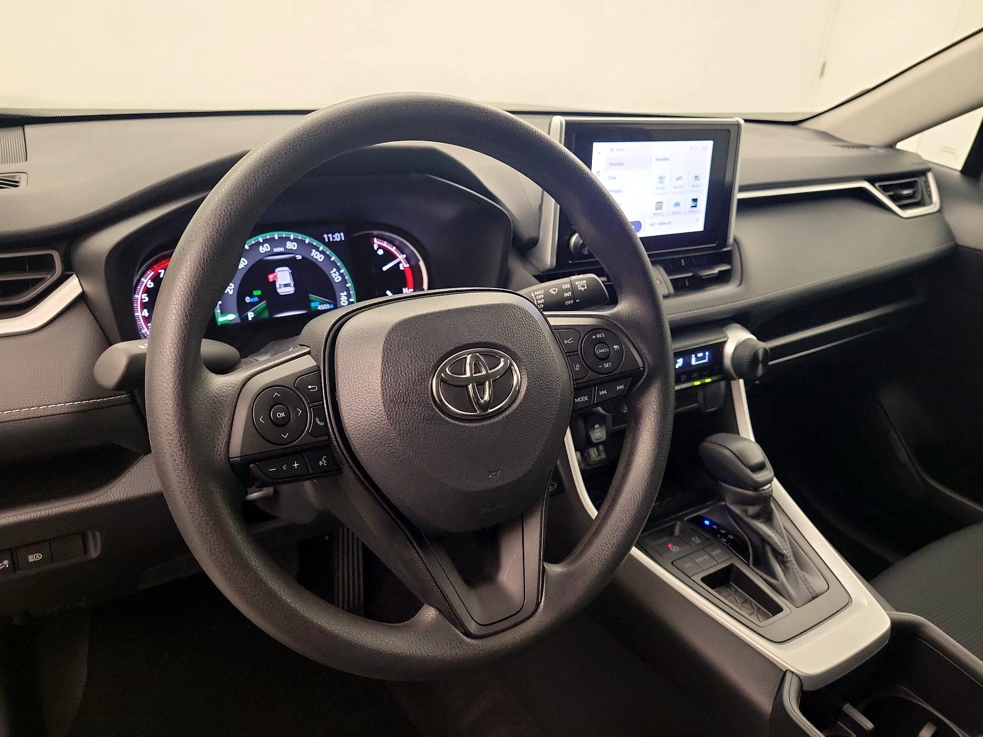 Thumbnail: 2023 Toyota RAV4 - 9