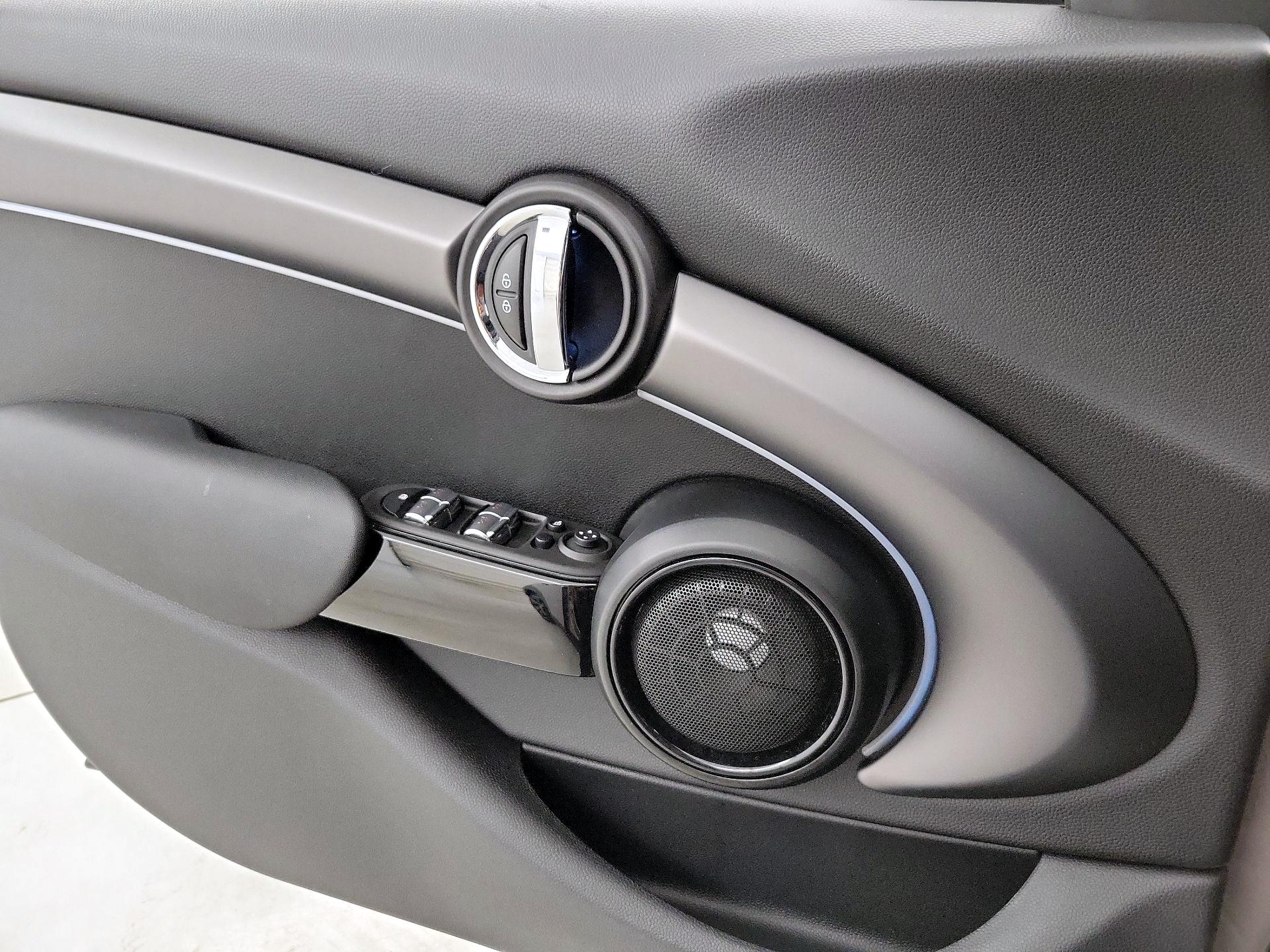 Thumbnail: 2023 MINI Cooper Hardtop - 12