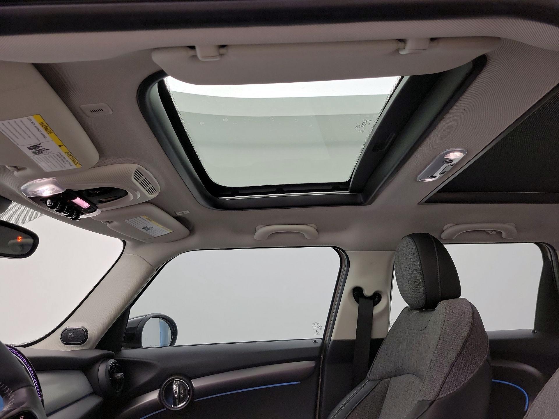 Thumbnail: 2023 MINI Cooper Hardtop - 19