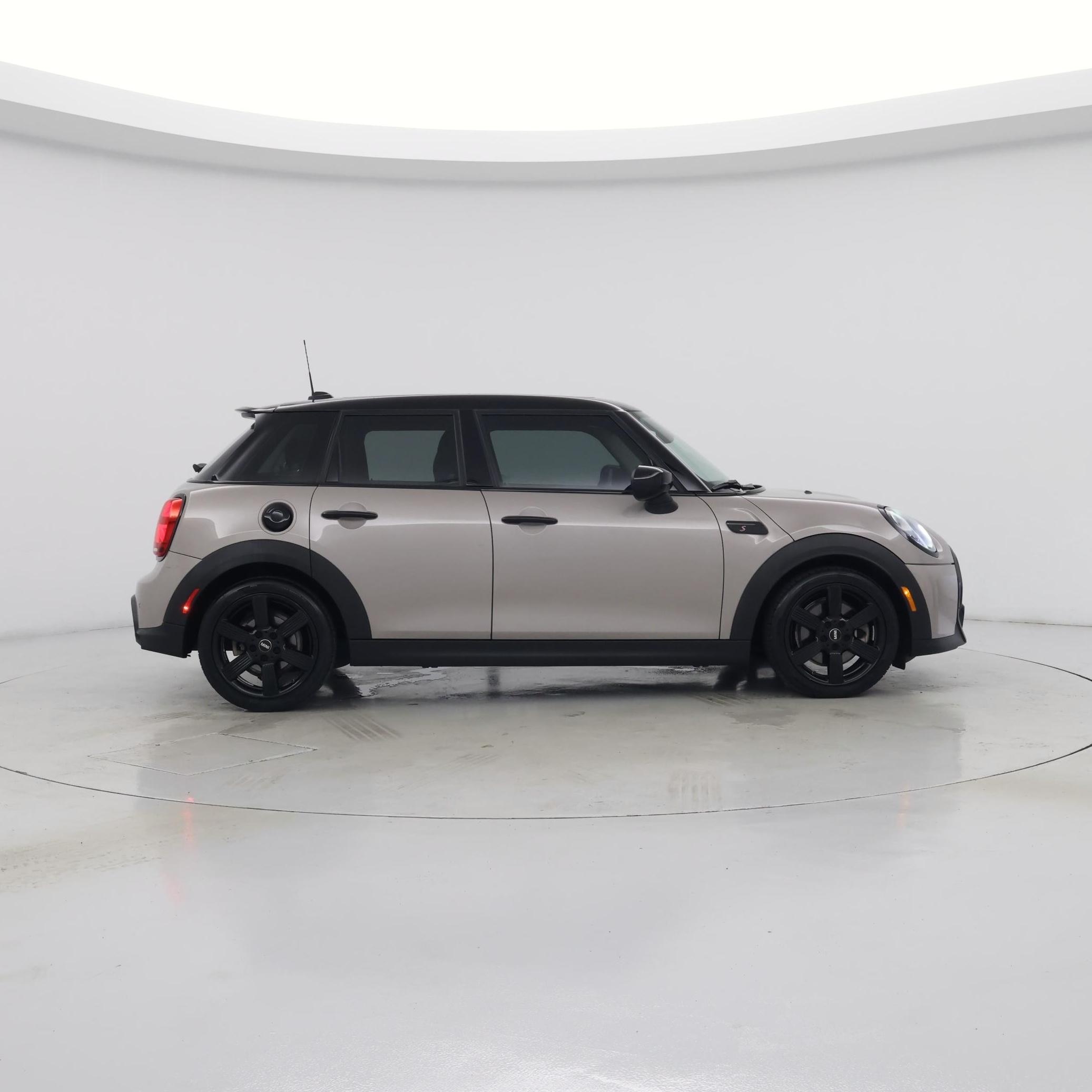 Thumbnail: 2023 MINI Cooper Hardtop - 7