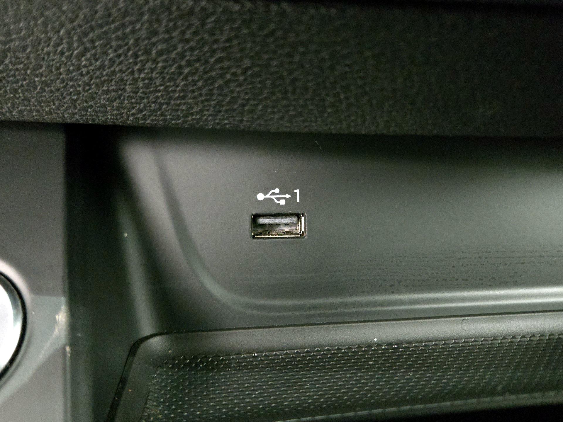 Thumbnail: 2021 Audi A4 - 18