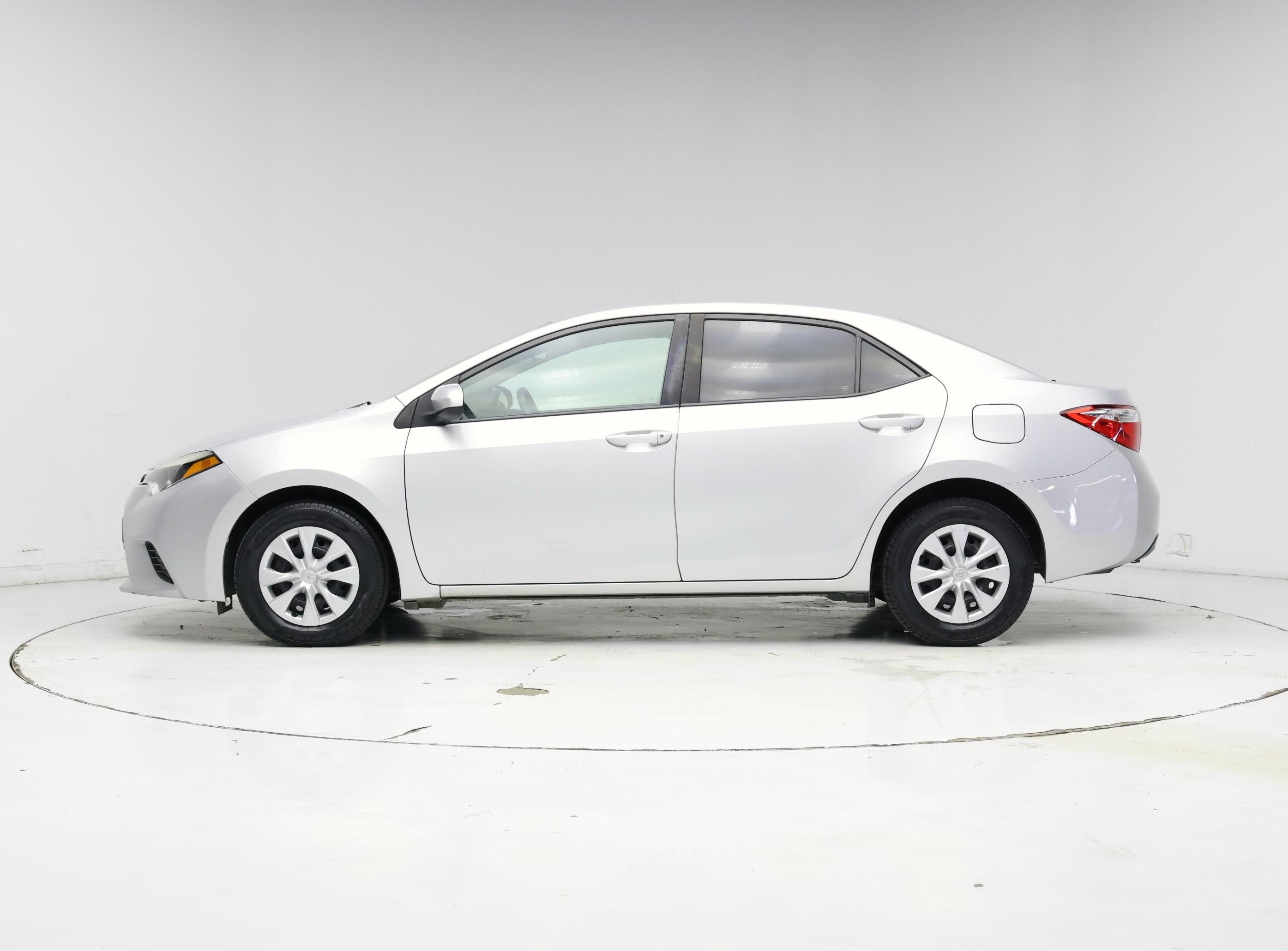 Thumbnail: 2015 Toyota Corolla - 3