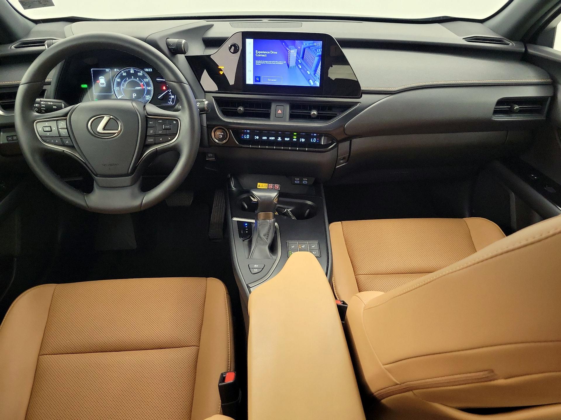 Thumbnail: 2023 Lexus UX - 9