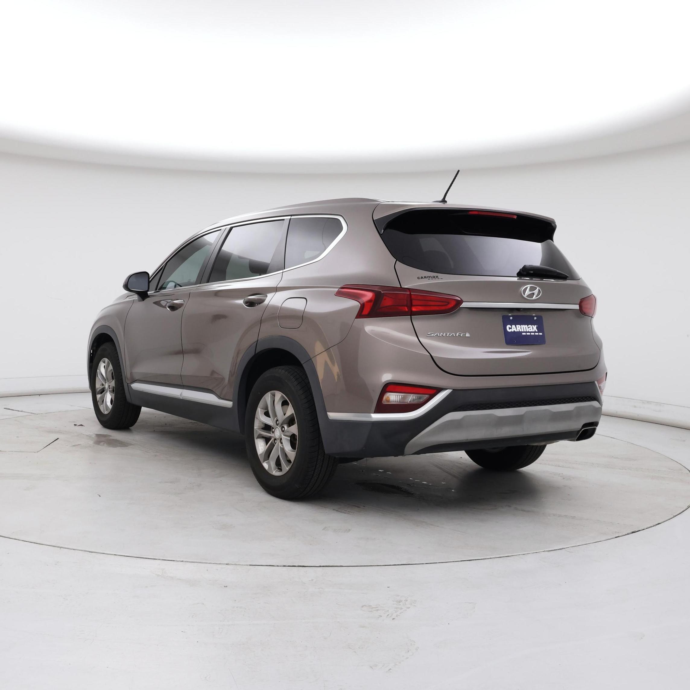 Thumbnail: 2019 Hyundai Santa Fe - 2