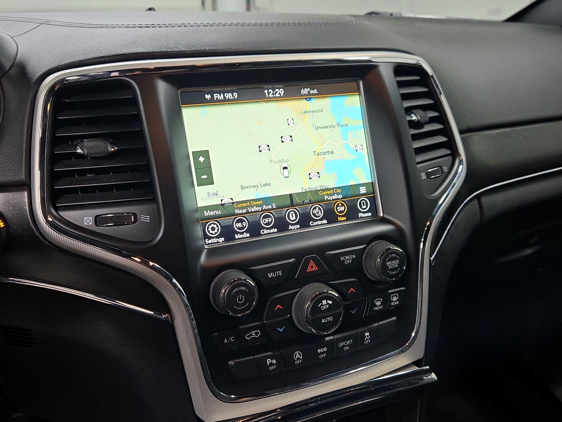 Thumbnail: 2018 Jeep Grand Cherokee - 14