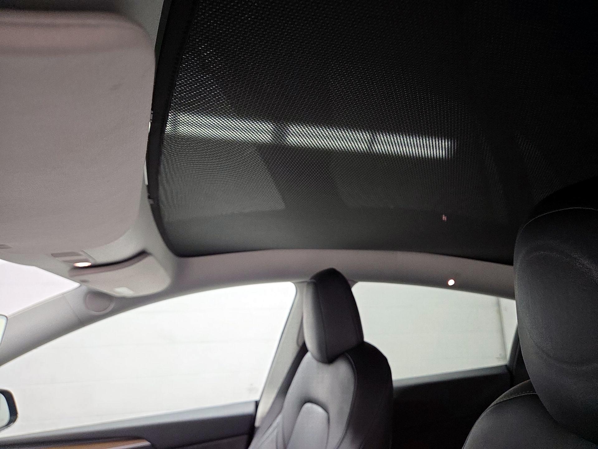 Thumbnail: 2022 Tesla Model Y - 18
