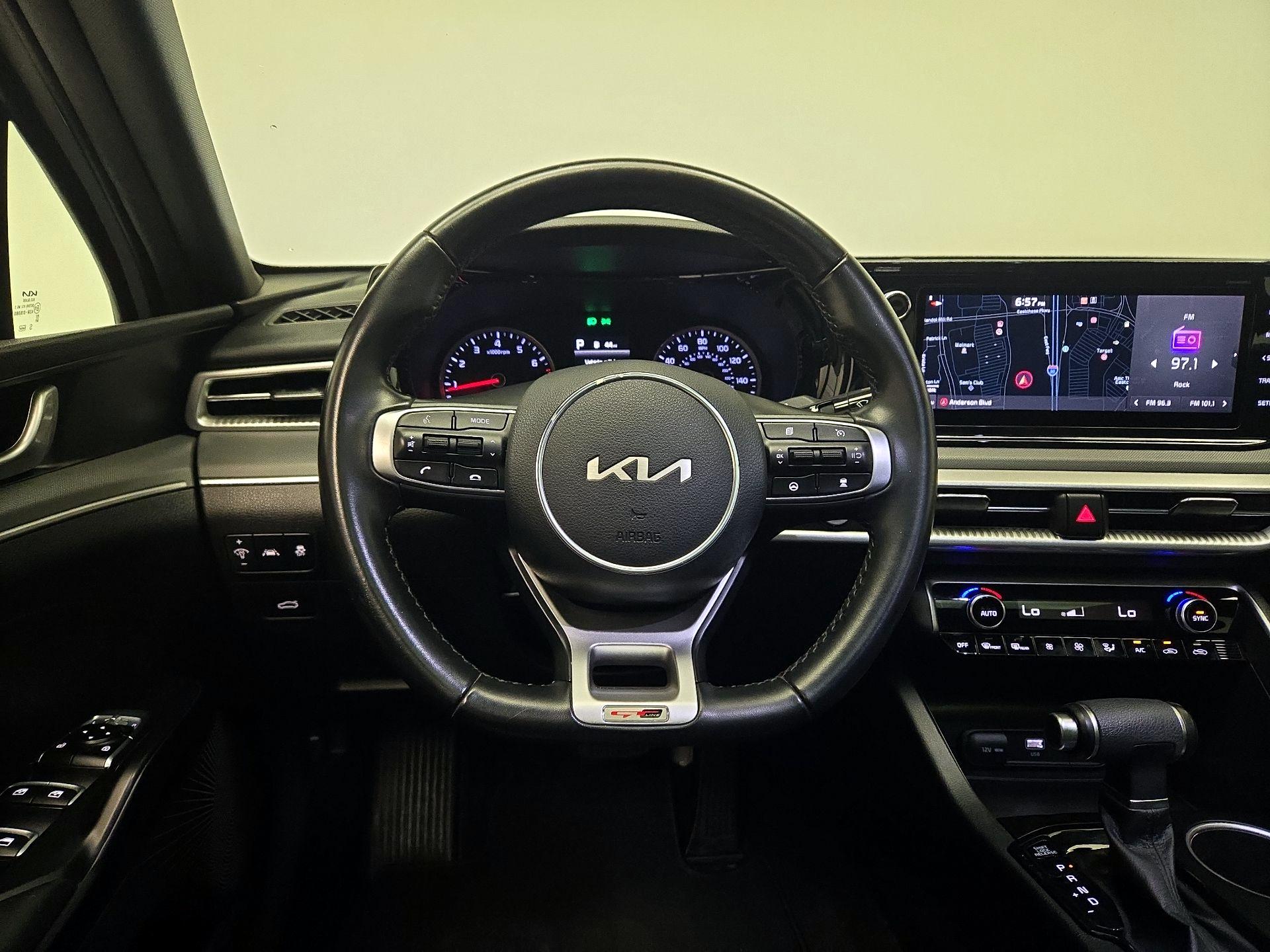 Thumbnail: 2022 Kia K5 - 10