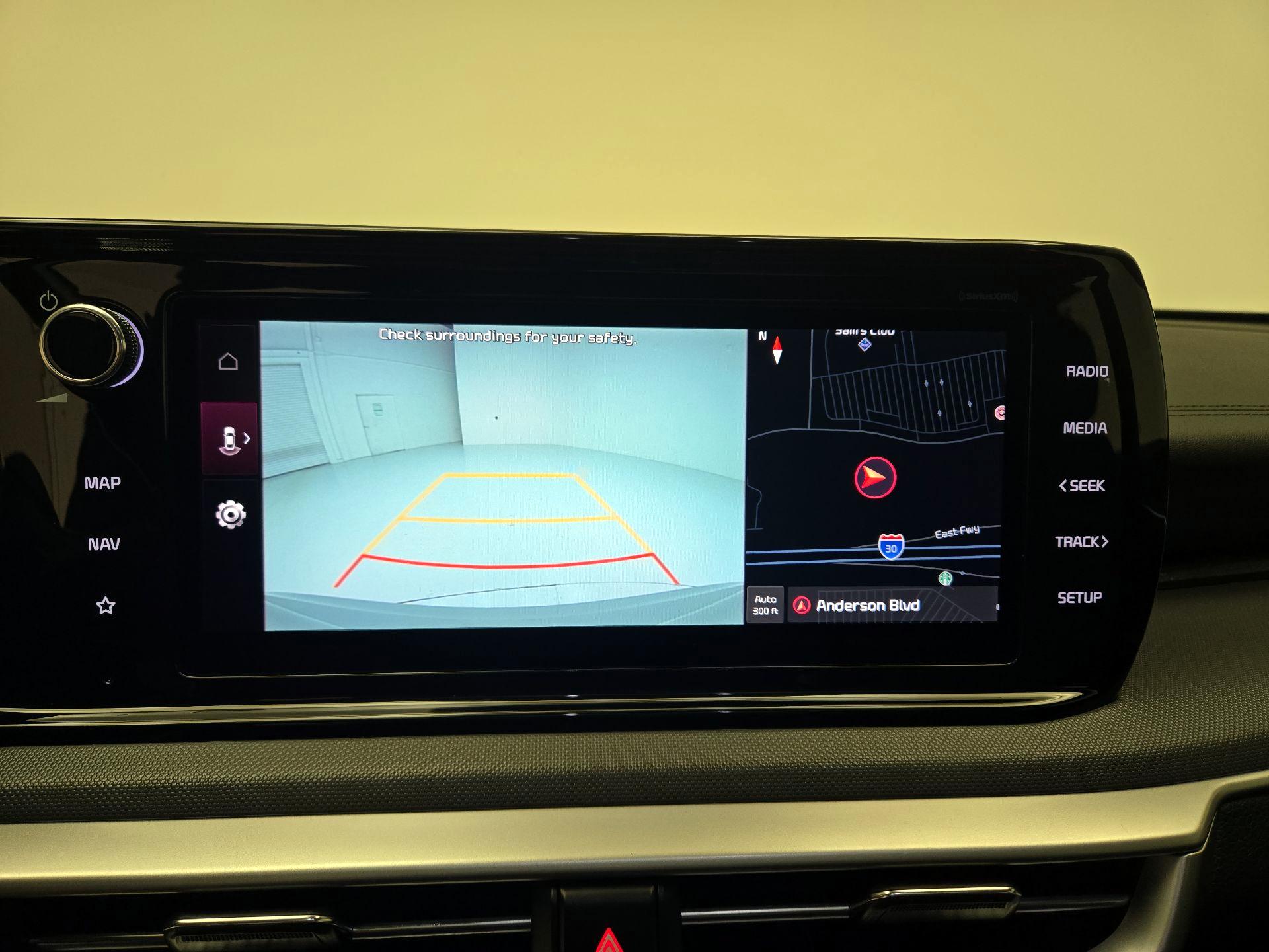 Thumbnail: 2022 Kia K5 - 15
