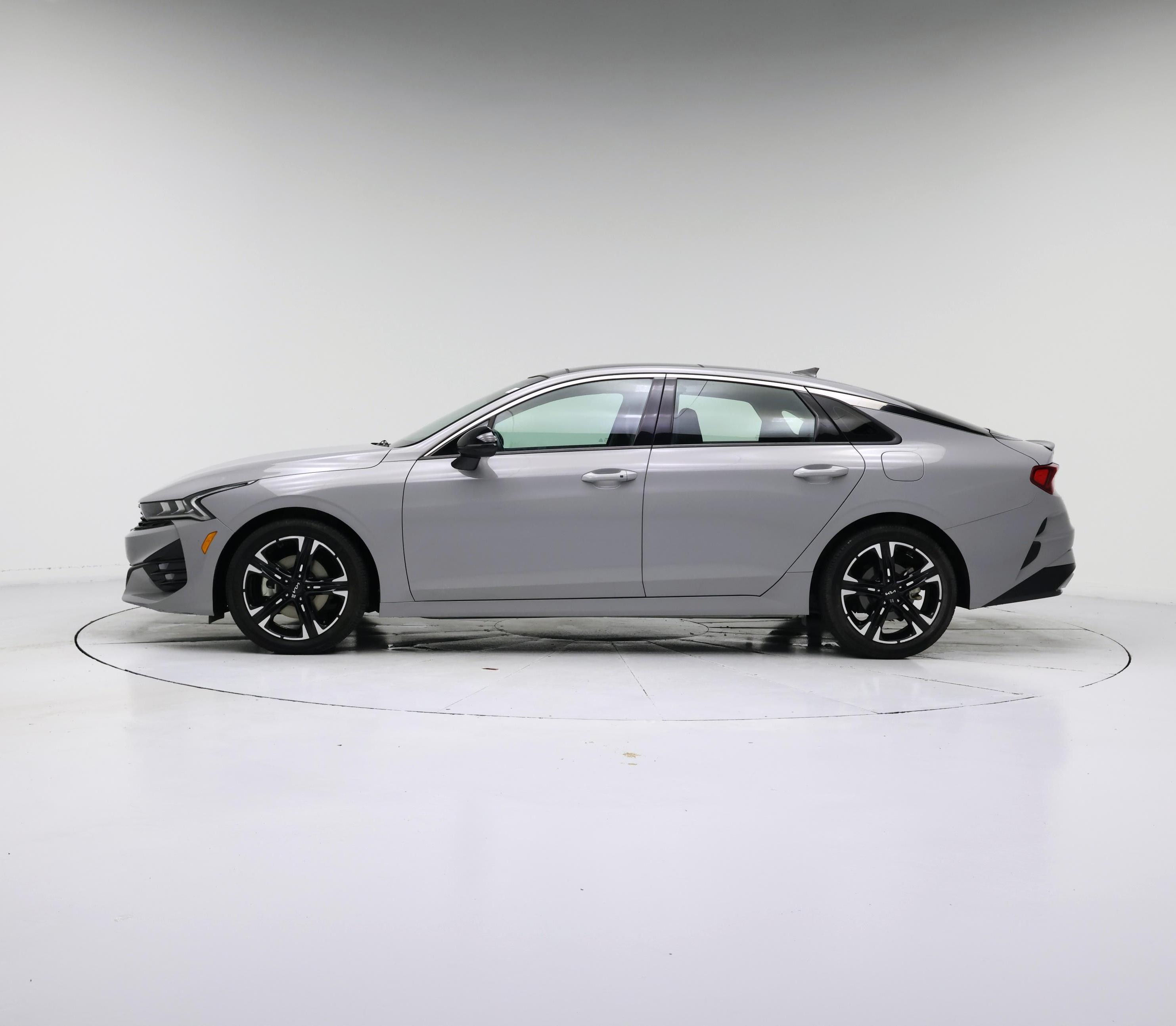 Thumbnail: 2022 Kia K5 - 3