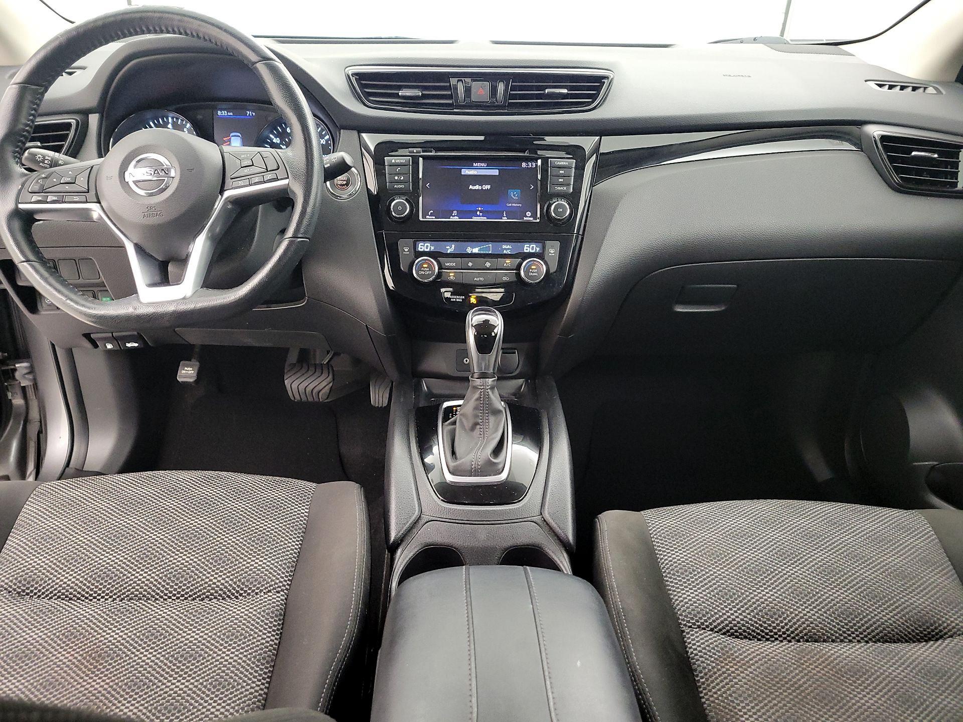 Thumbnail: 2021 Nissan Rogue Sport - 9