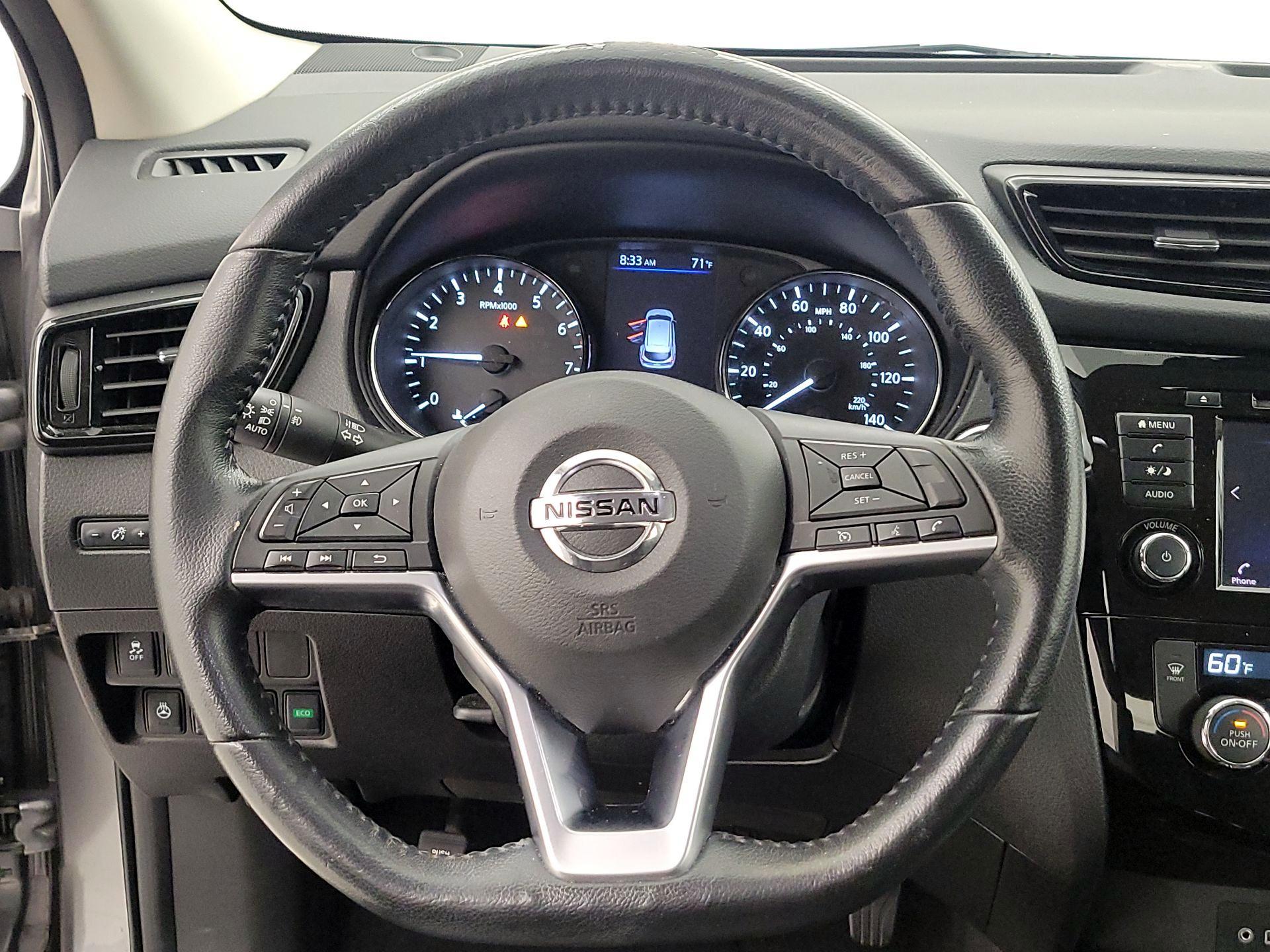Thumbnail: 2021 Nissan Rogue Sport - 10