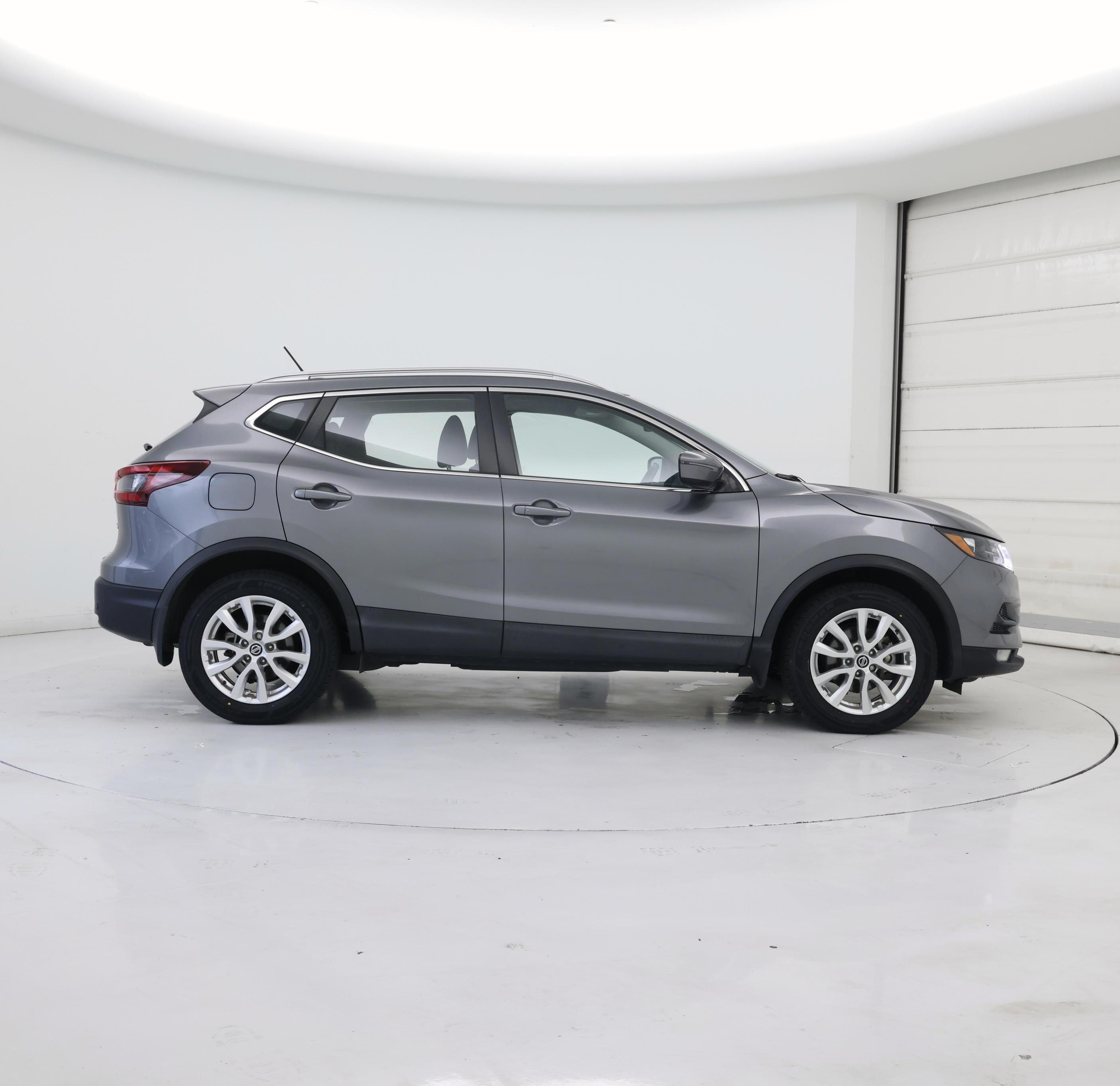 Thumbnail: 2021 Nissan Rogue Sport - 7