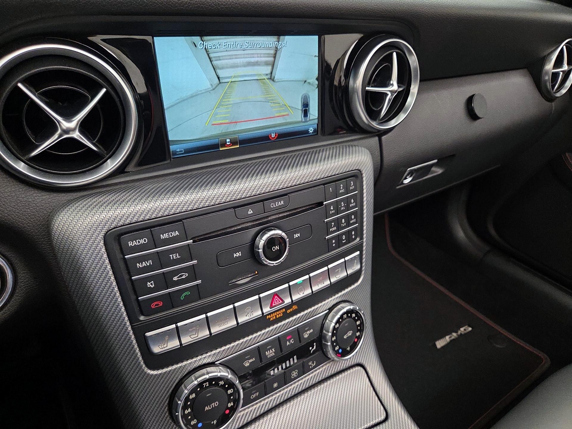 Thumbnail: 2018 Mercedes-Benz SL-Class - 15