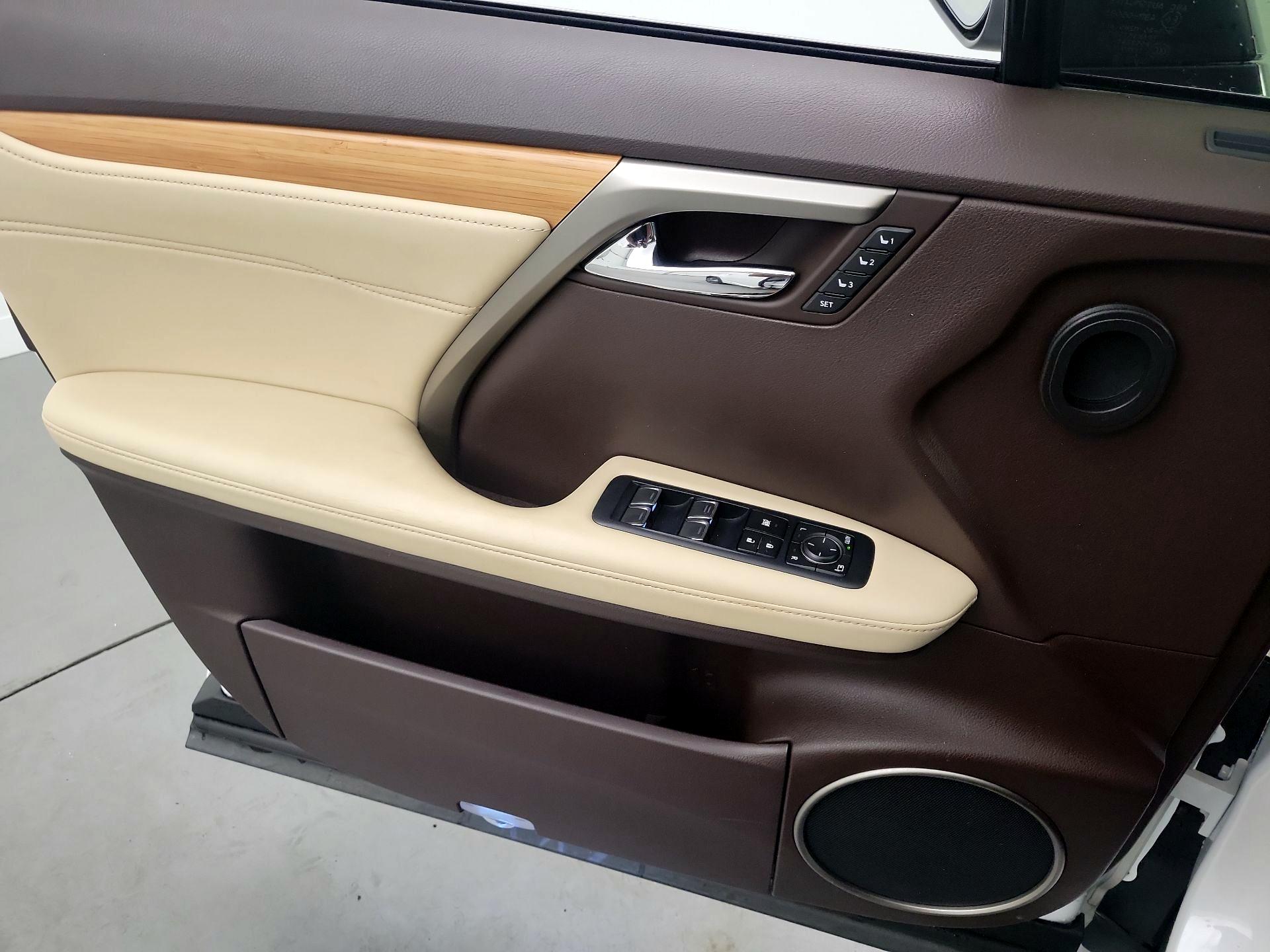 Thumbnail: 2018 Lexus RX - 12