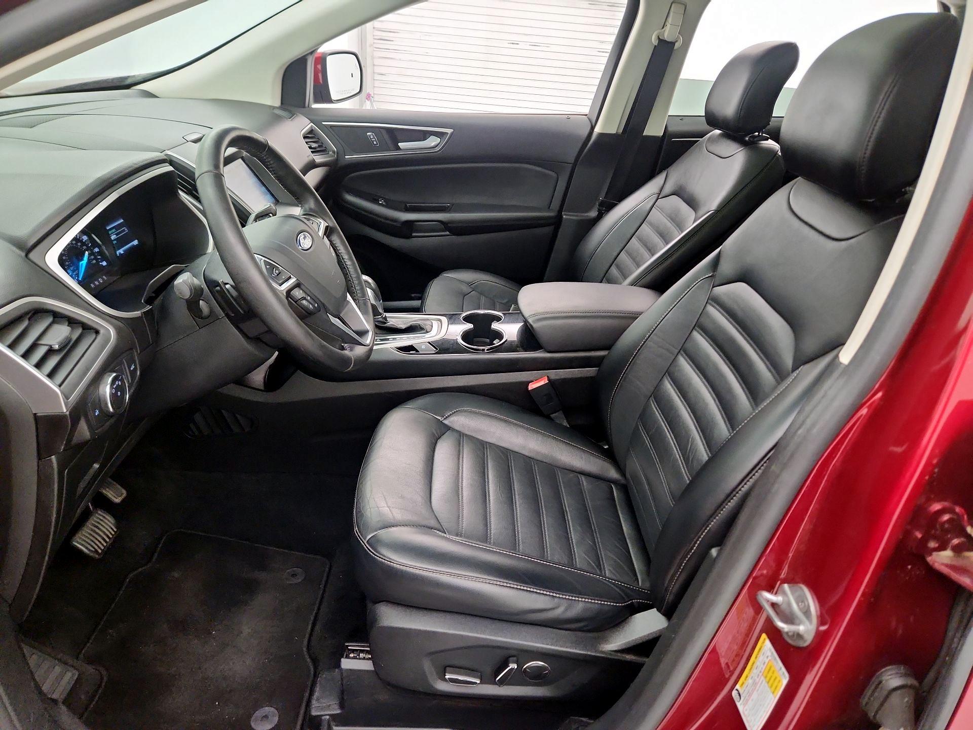 Thumbnail: 2015 Ford Edge - 11