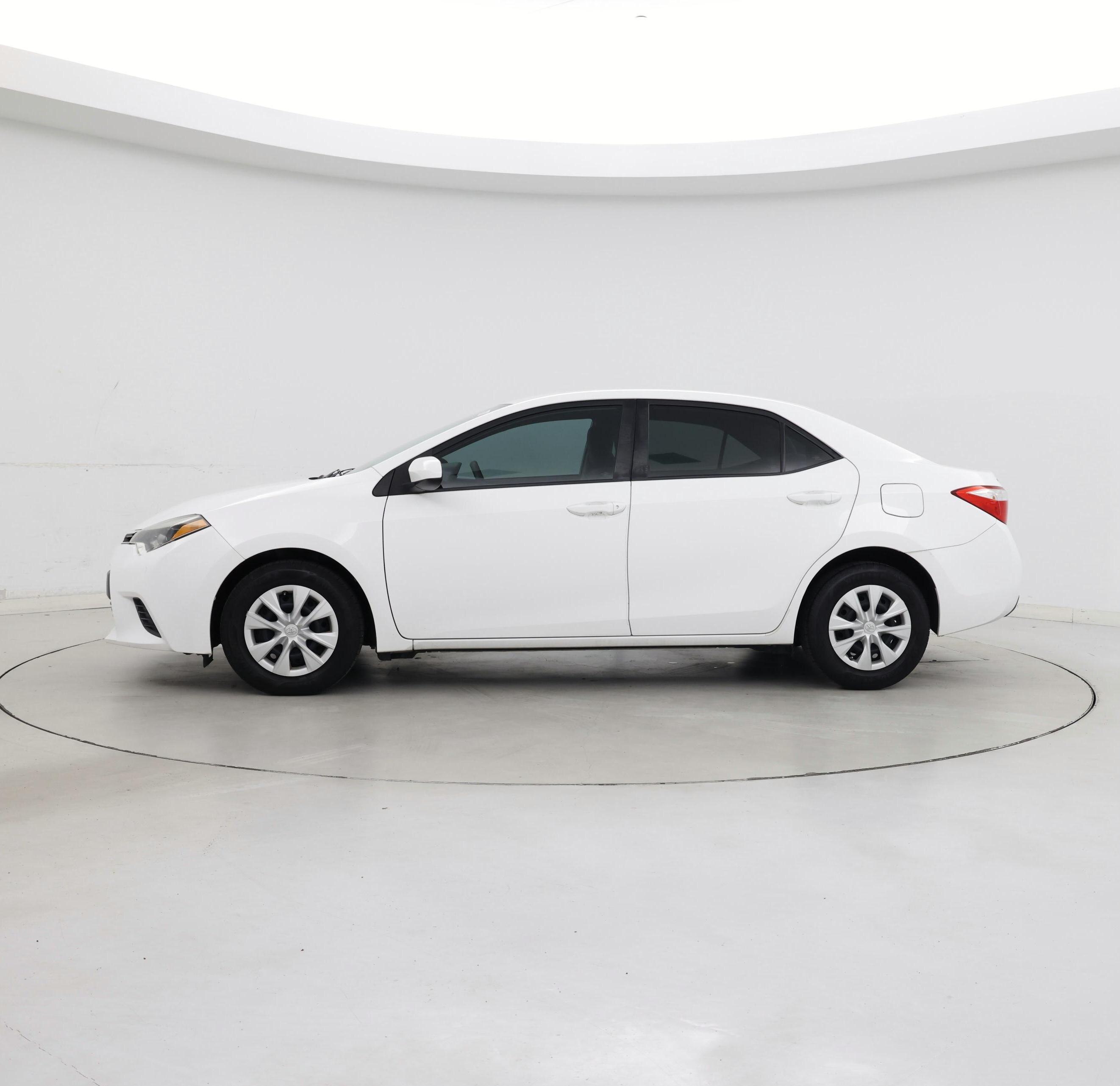 Thumbnail: 2015 Toyota Corolla - 3