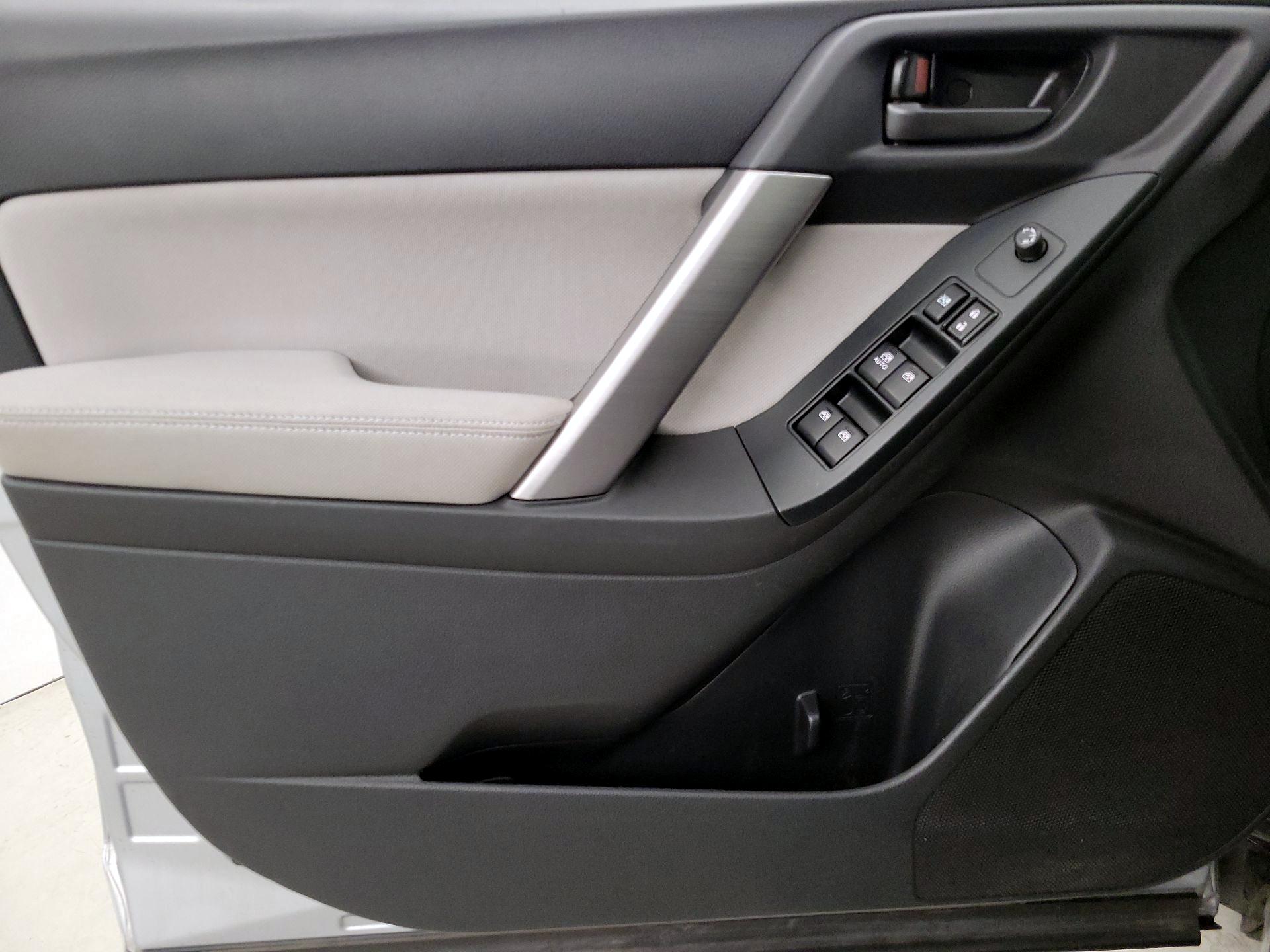 Thumbnail: 2015 Subaru Forester - 12