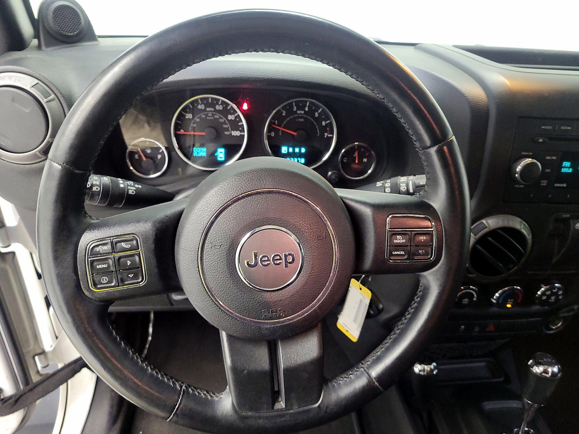 Thumbnail: 2014 Jeep Wrangler - 10