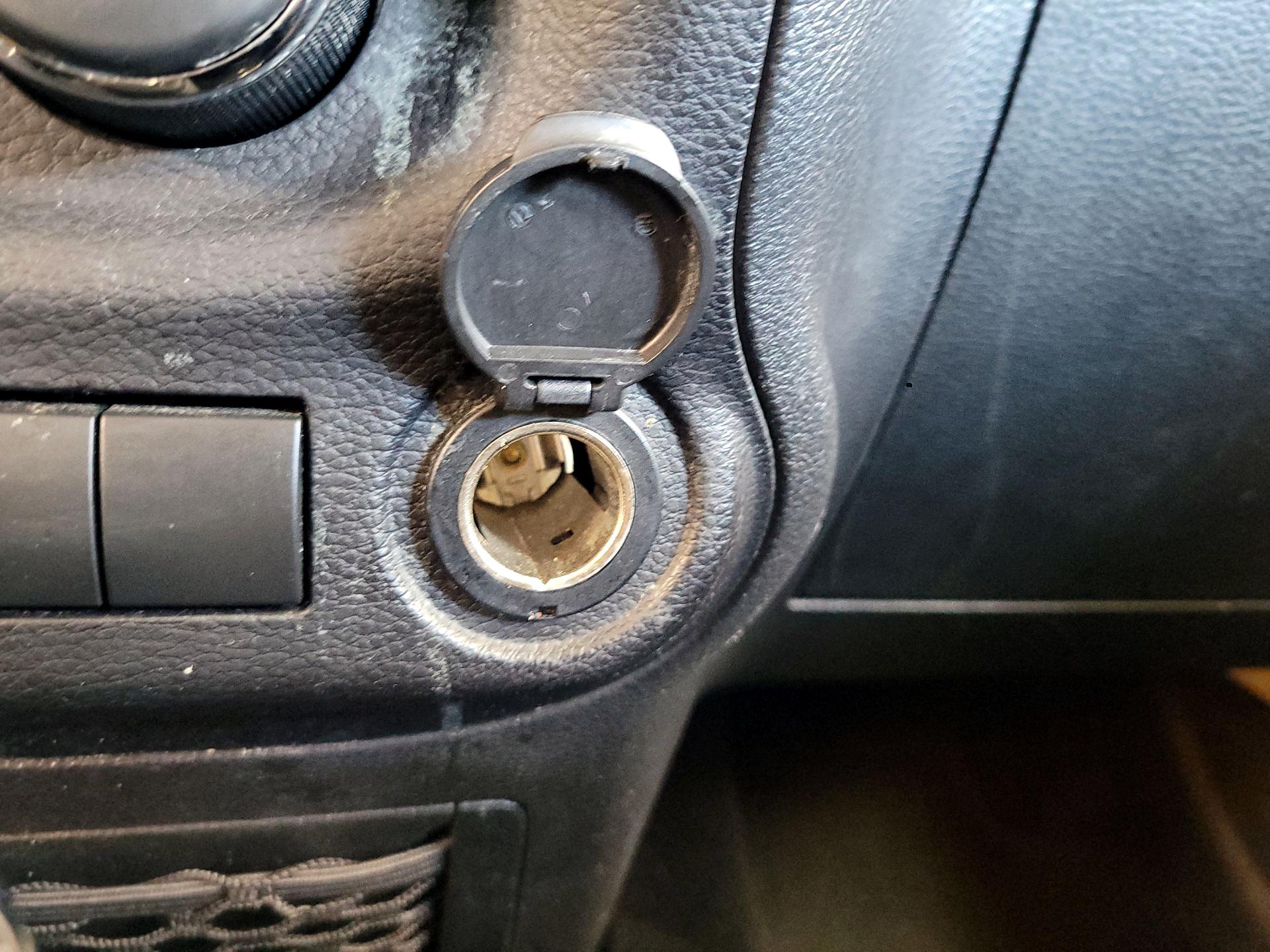 Thumbnail: 2014 Jeep Wrangler - 16