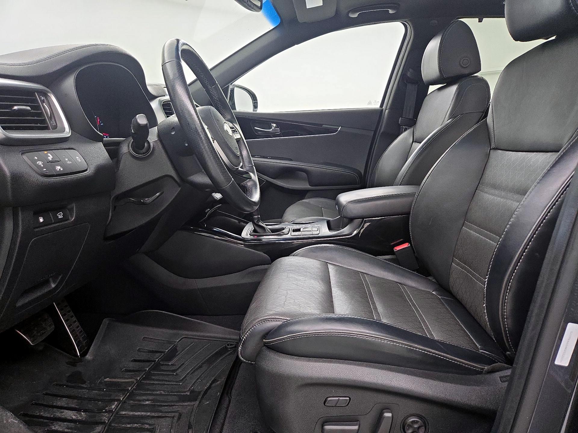 Thumbnail: 2019 Kia Sorento - 11