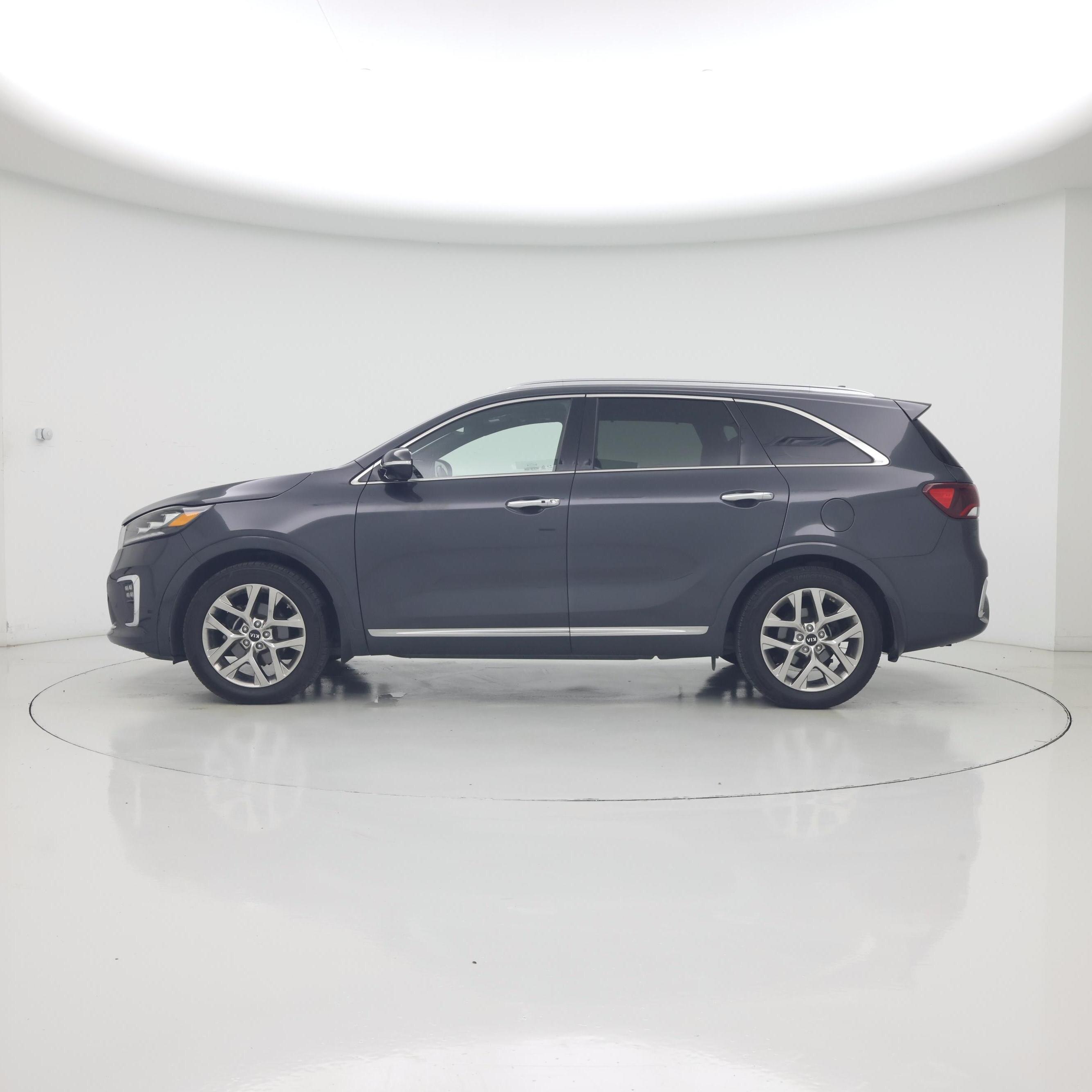 Thumbnail: 2019 Kia Sorento - 3