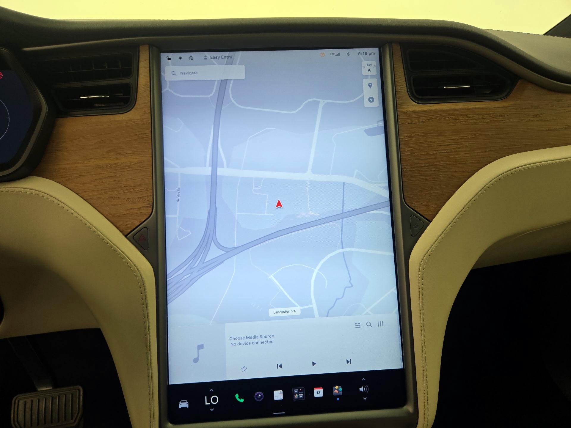 Thumbnail: 2020 Tesla Model X - 13