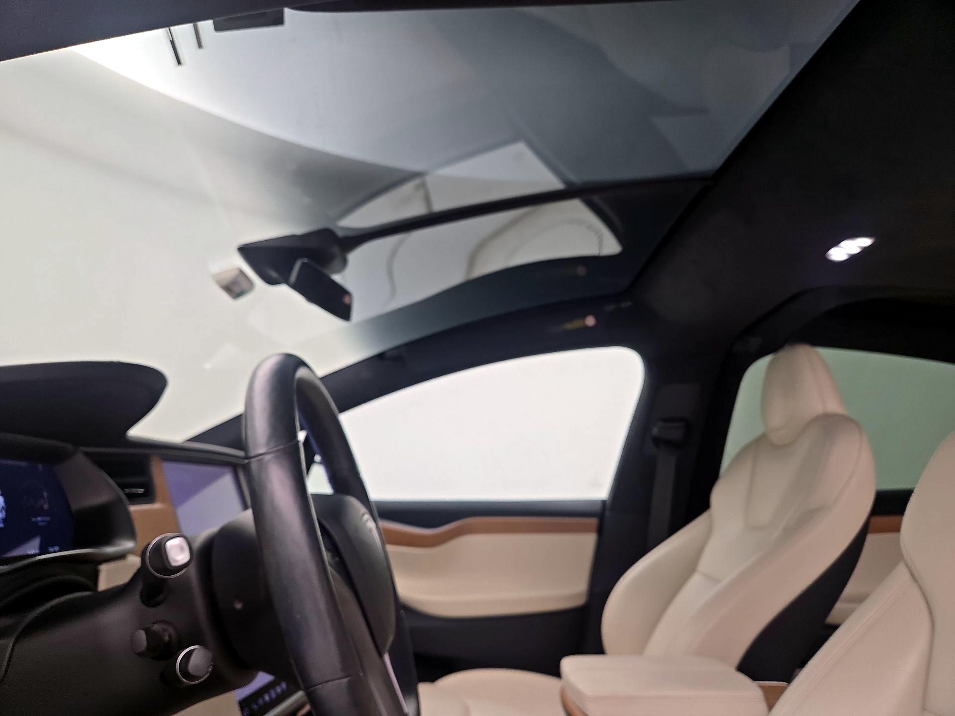 Thumbnail: 2020 Tesla Model X - 16