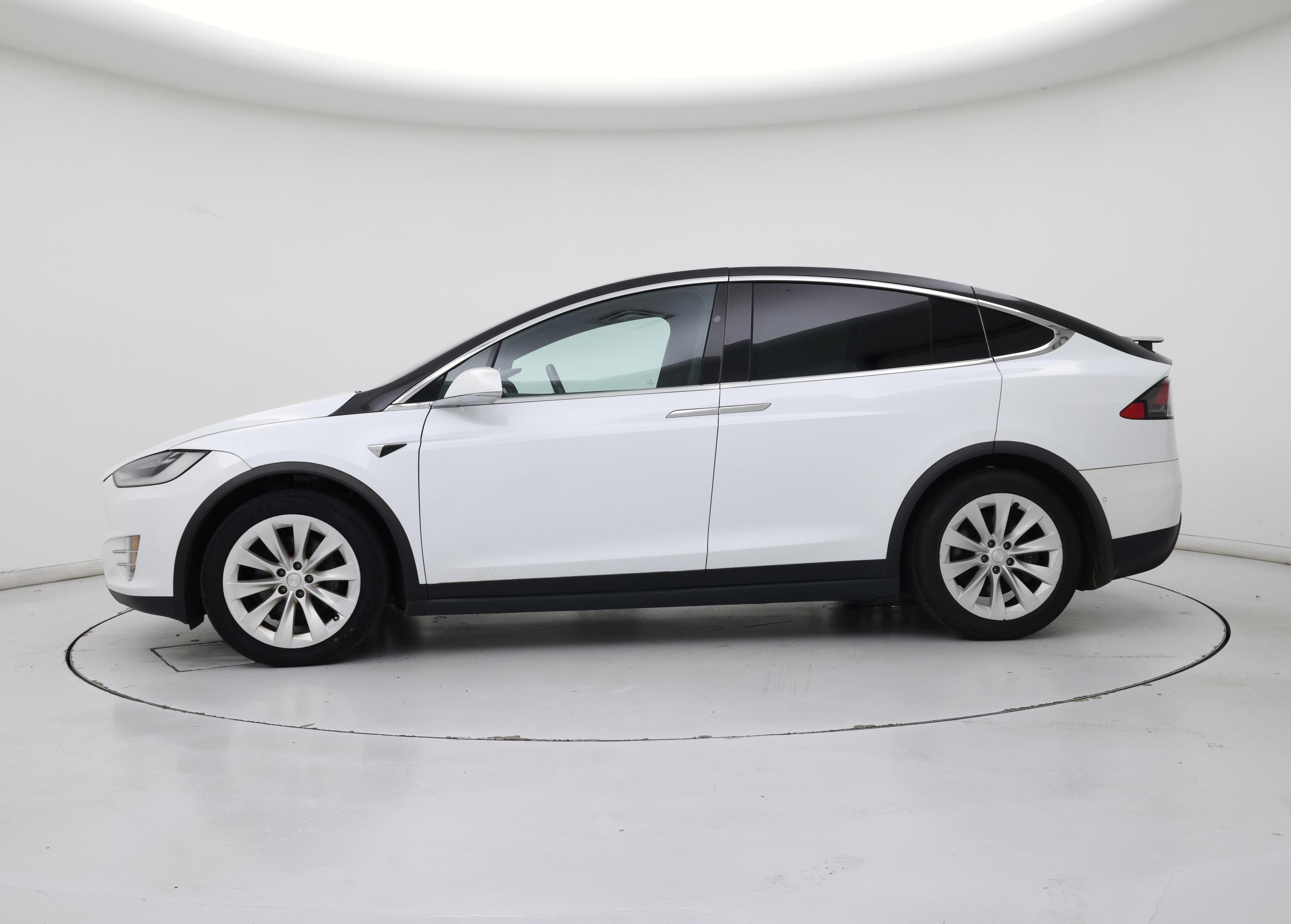 Thumbnail: 2020 Tesla Model X - 3